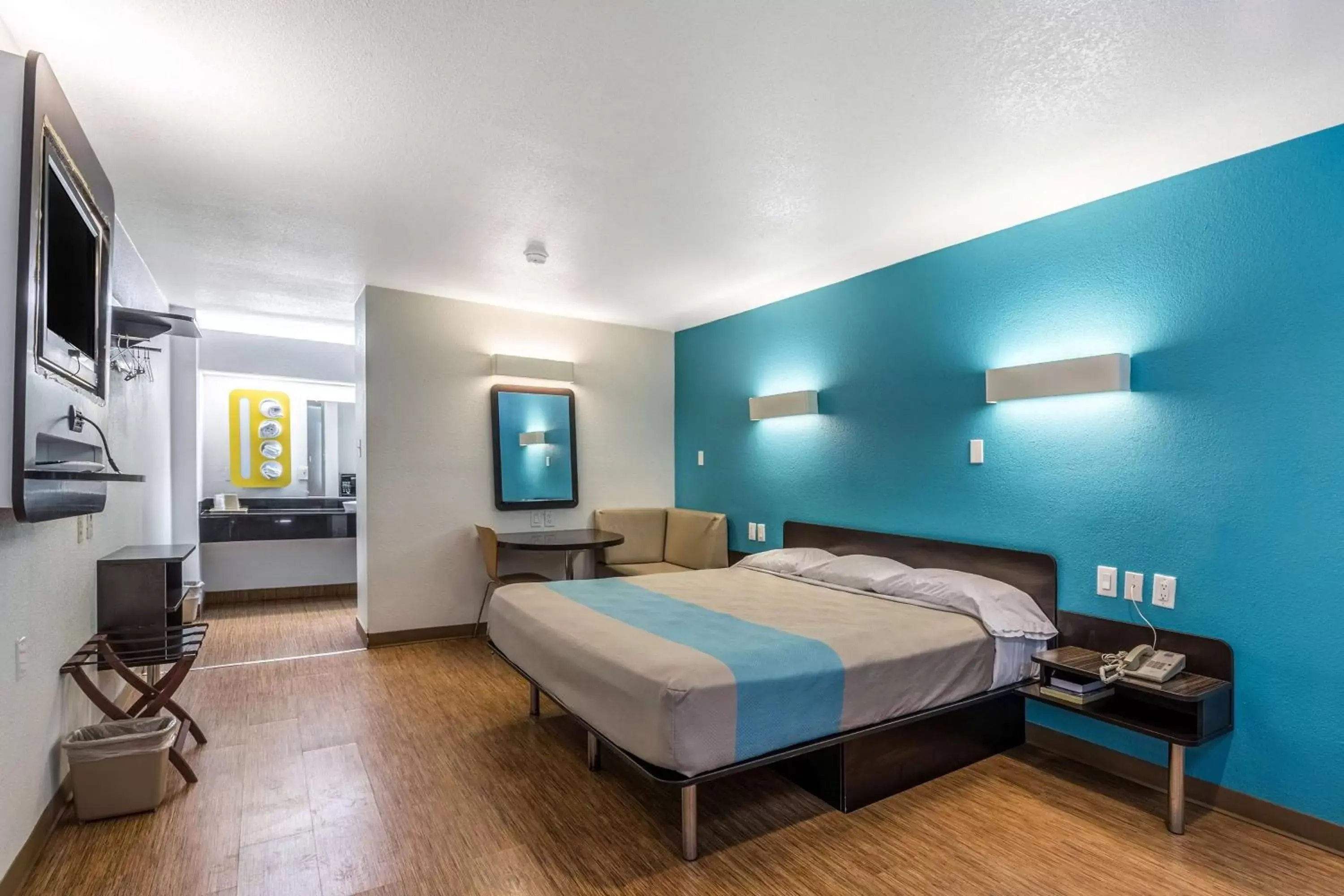 Bedroom in Motel 6 Port Lavaca, TX