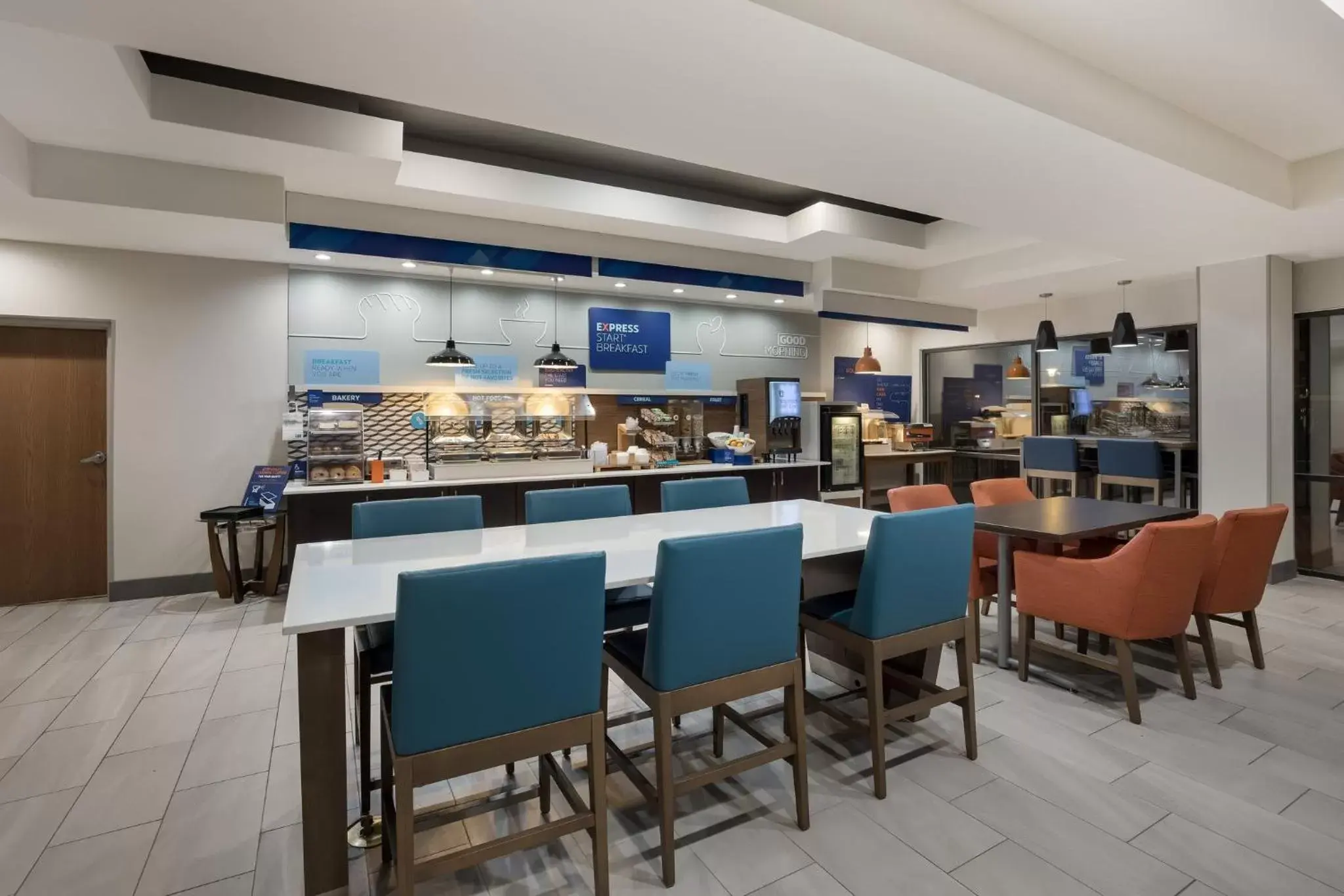 Breakfast, Restaurant/Places to Eat in Holiday Inn Express Hotel & Suites Perry, an IHG Hotel