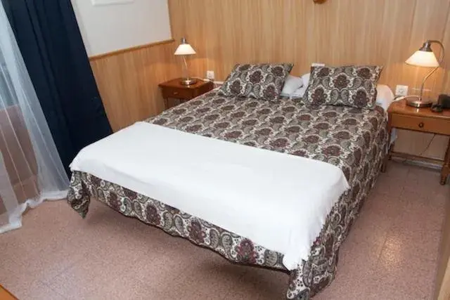 Photo of the whole room, Bed in Hotel Comapedrosa