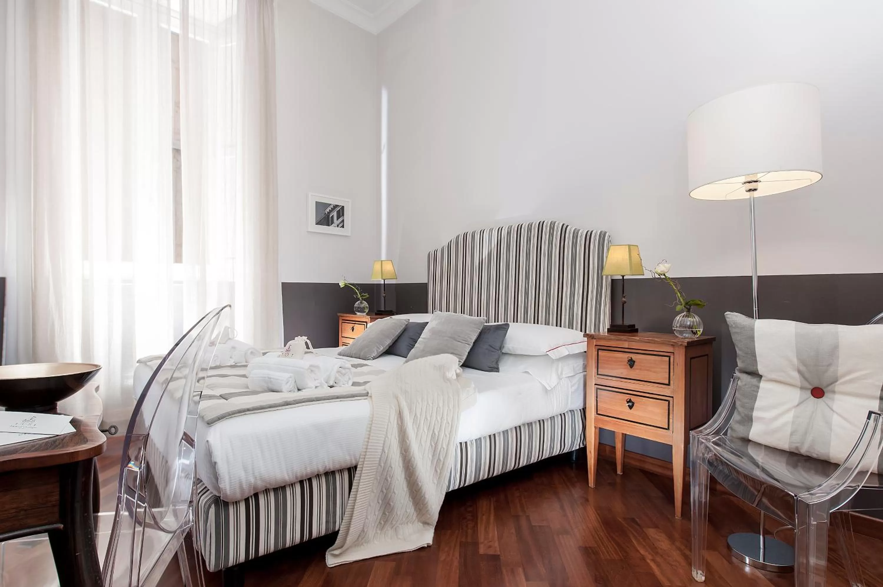 Bedroom, Bed in All'Orologio