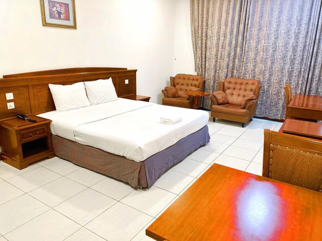 Bed in Moon Valley Hotel Apartment - Bur Dubai, Burjuman