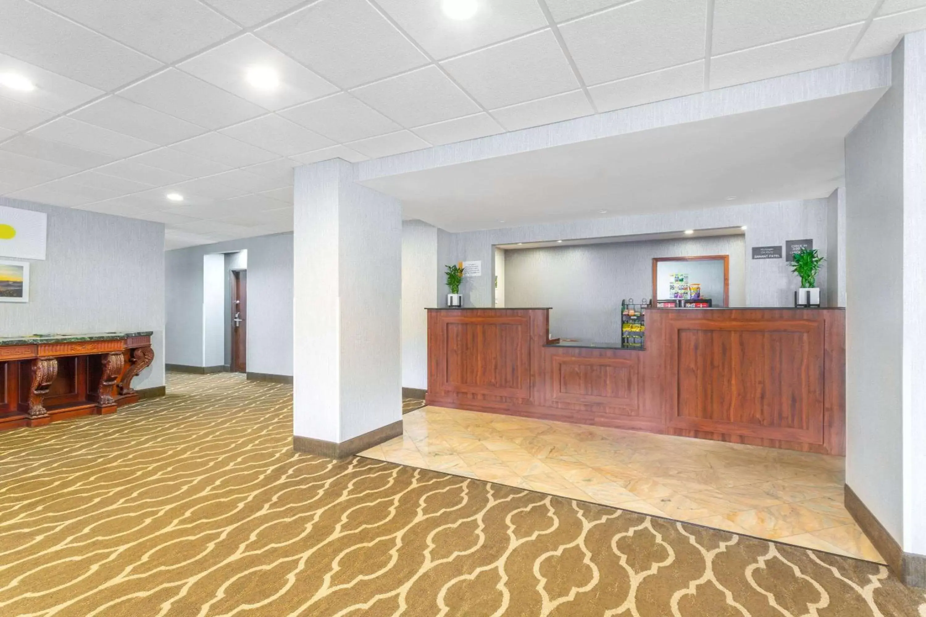 Lobby or reception, Lobby/Reception in Days Inn by Wyndham Blairsville