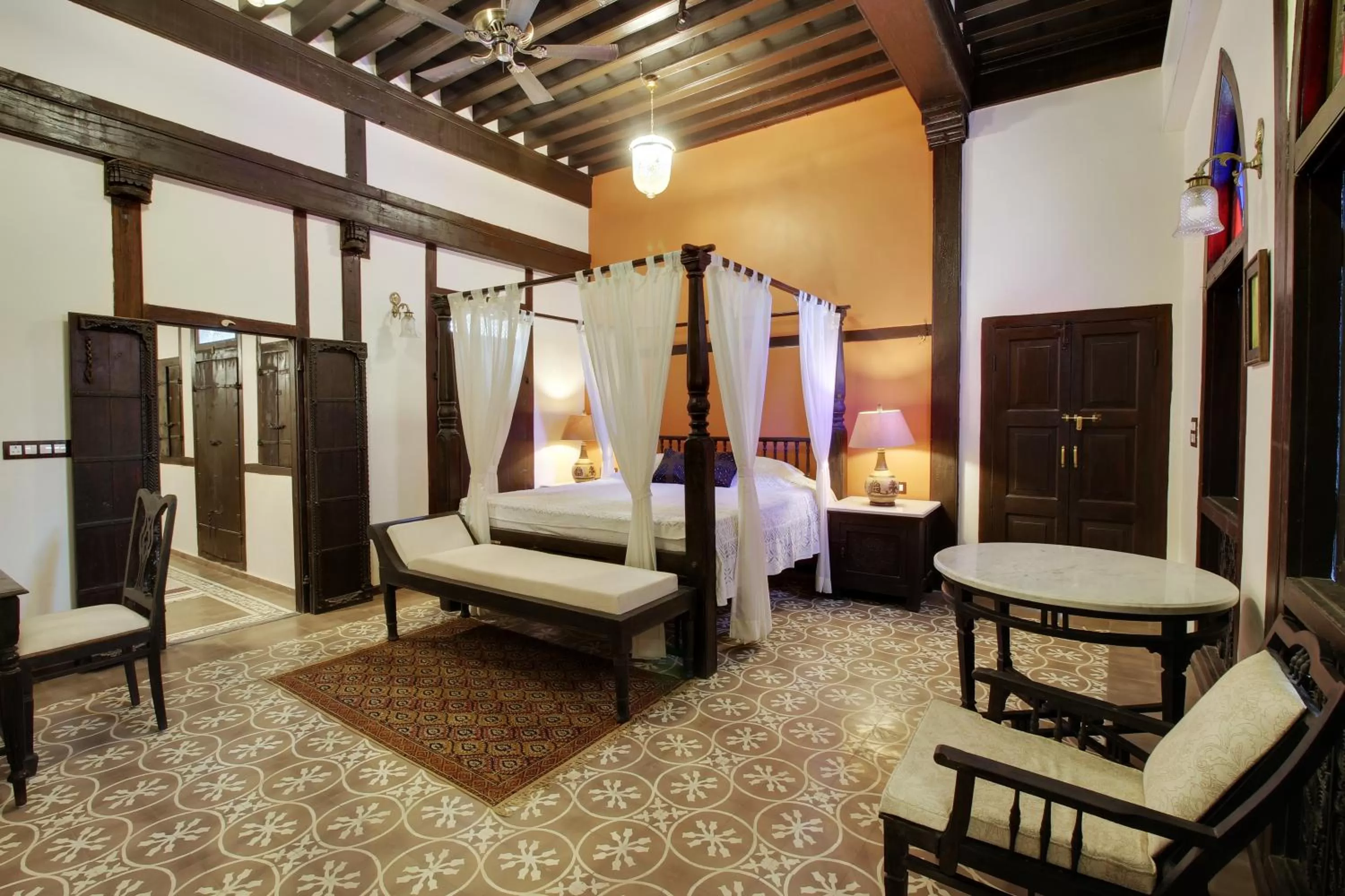 Inner courtyard view, Bed in Deewanji Ni Haveli