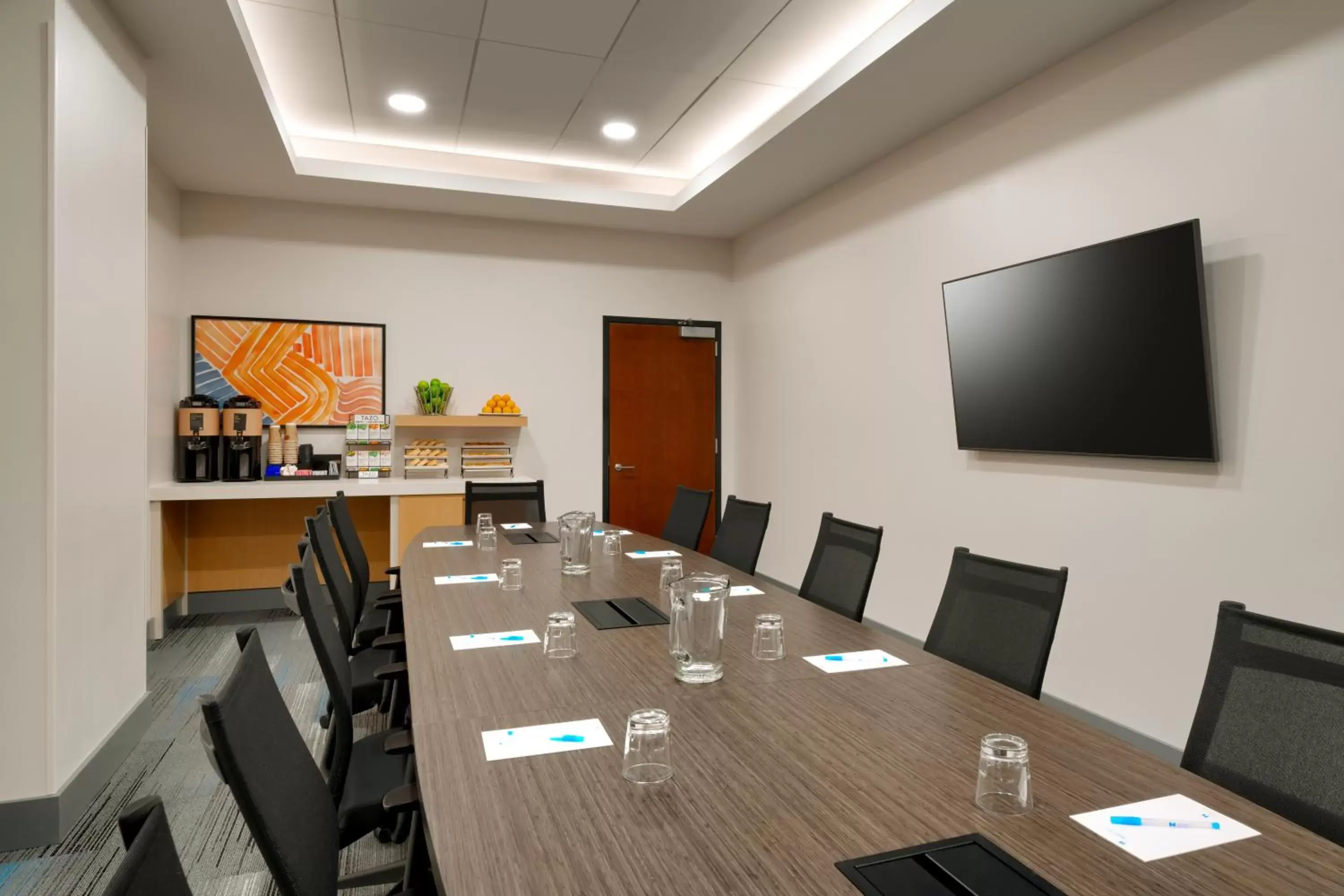 Meeting/conference room in Hyatt House Rochester Mayo Clinic Area