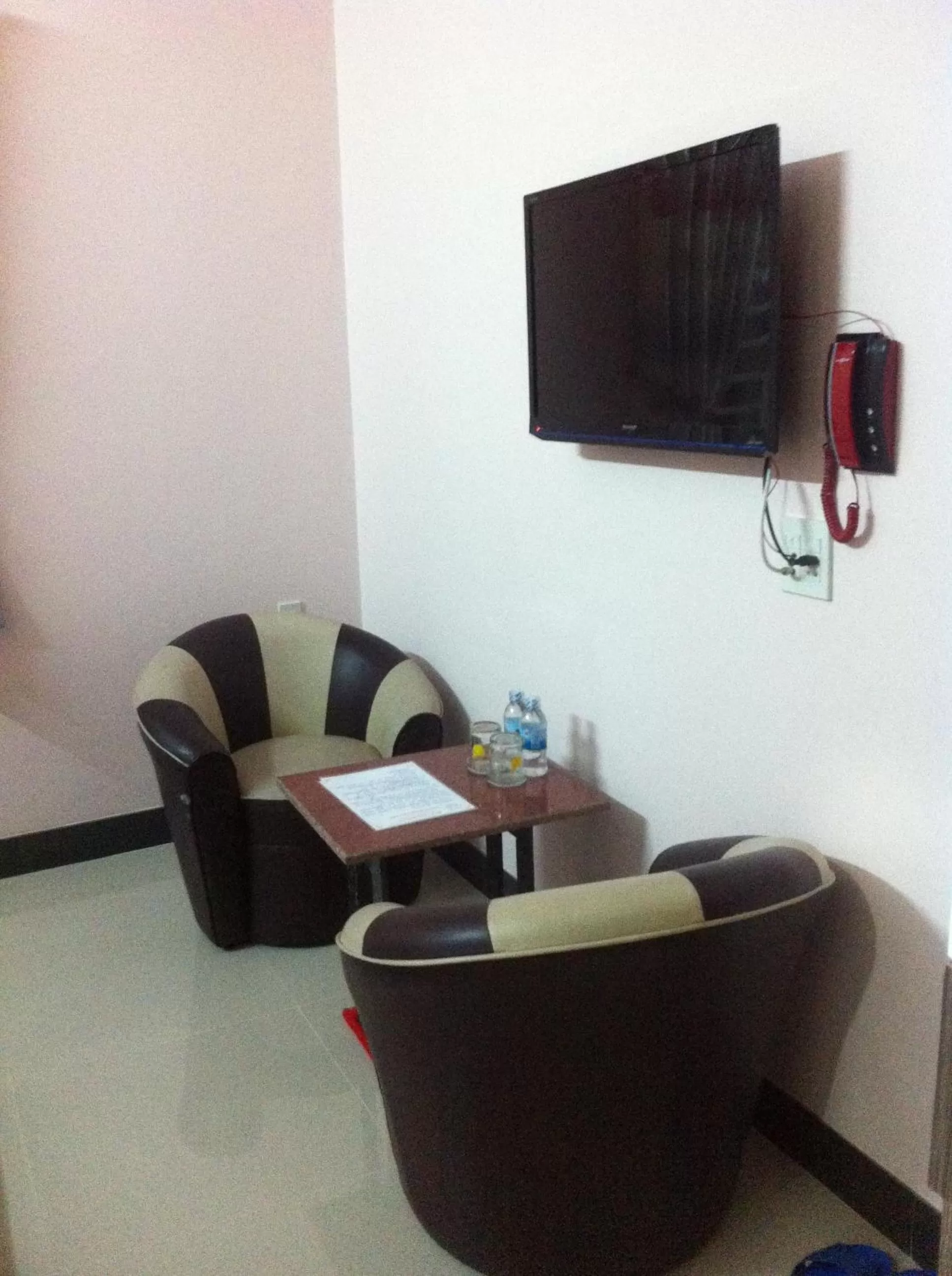 Seating area in Ban Mai Hotel 66