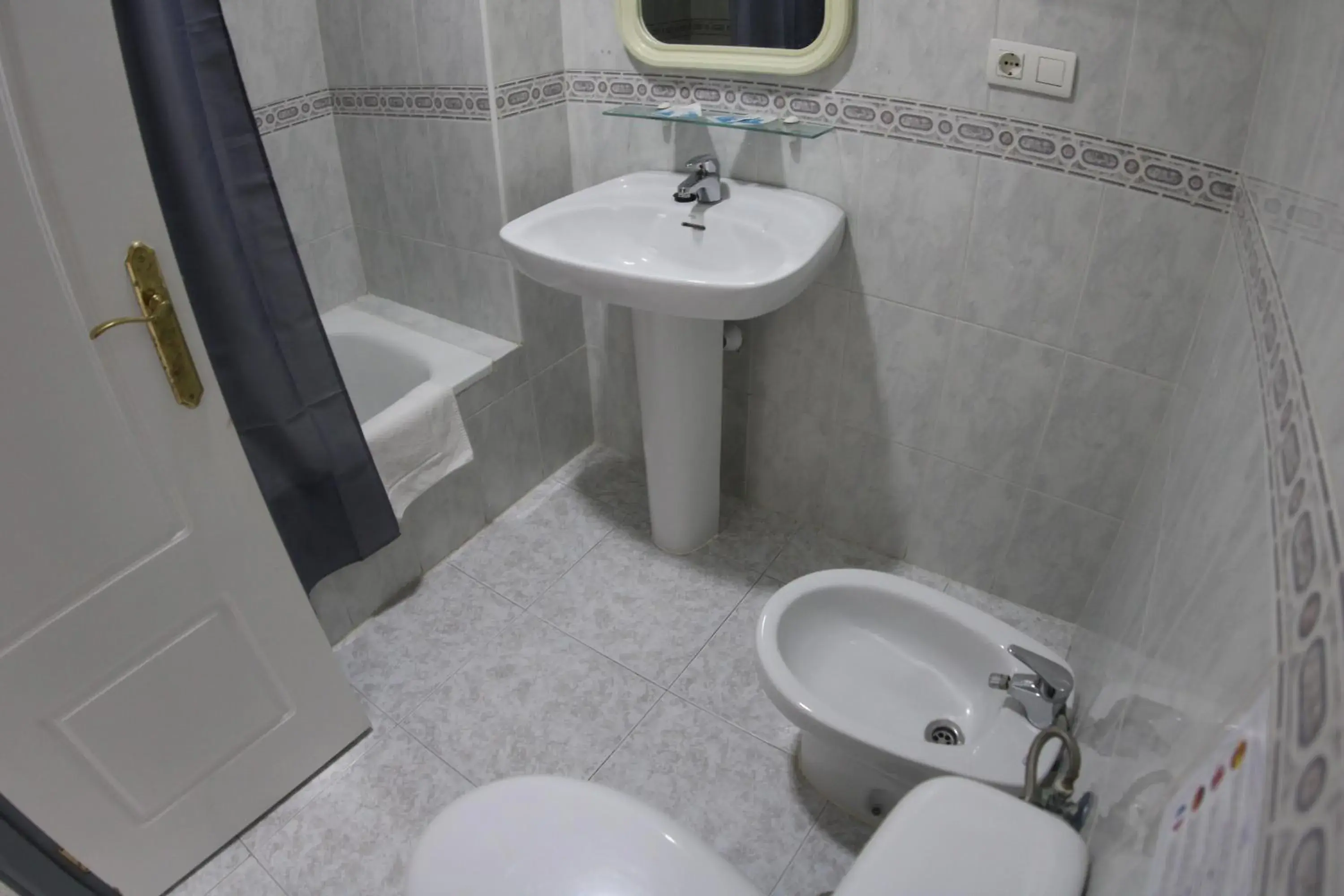 Bathroom in Marina Internacional