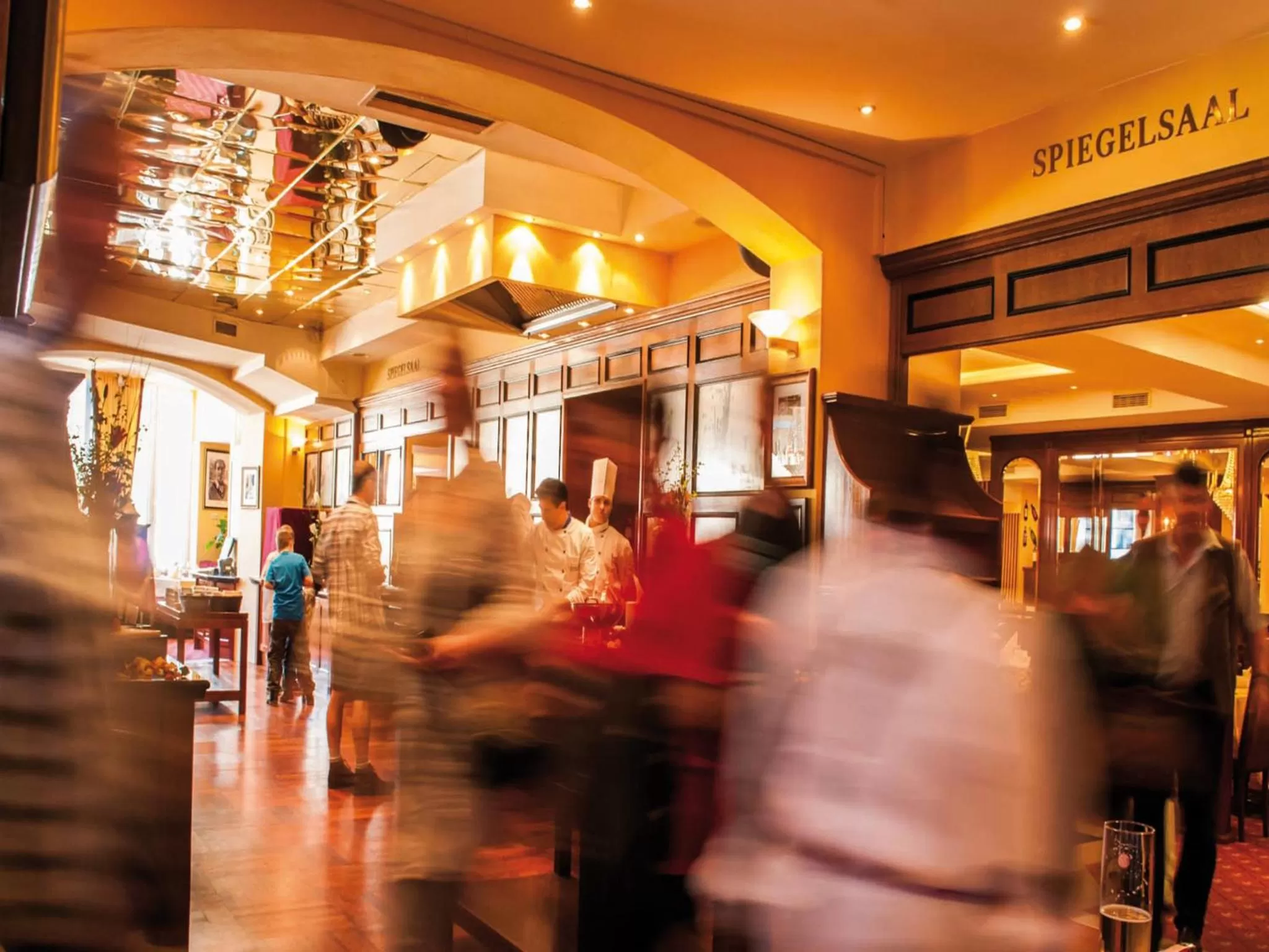 Lobby or reception in Hotel Salzburger Hof