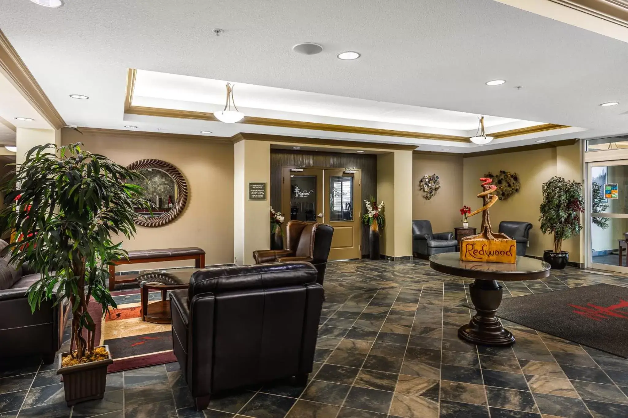 Lobby or reception, Lobby/Reception in Redwood Inn & Suites