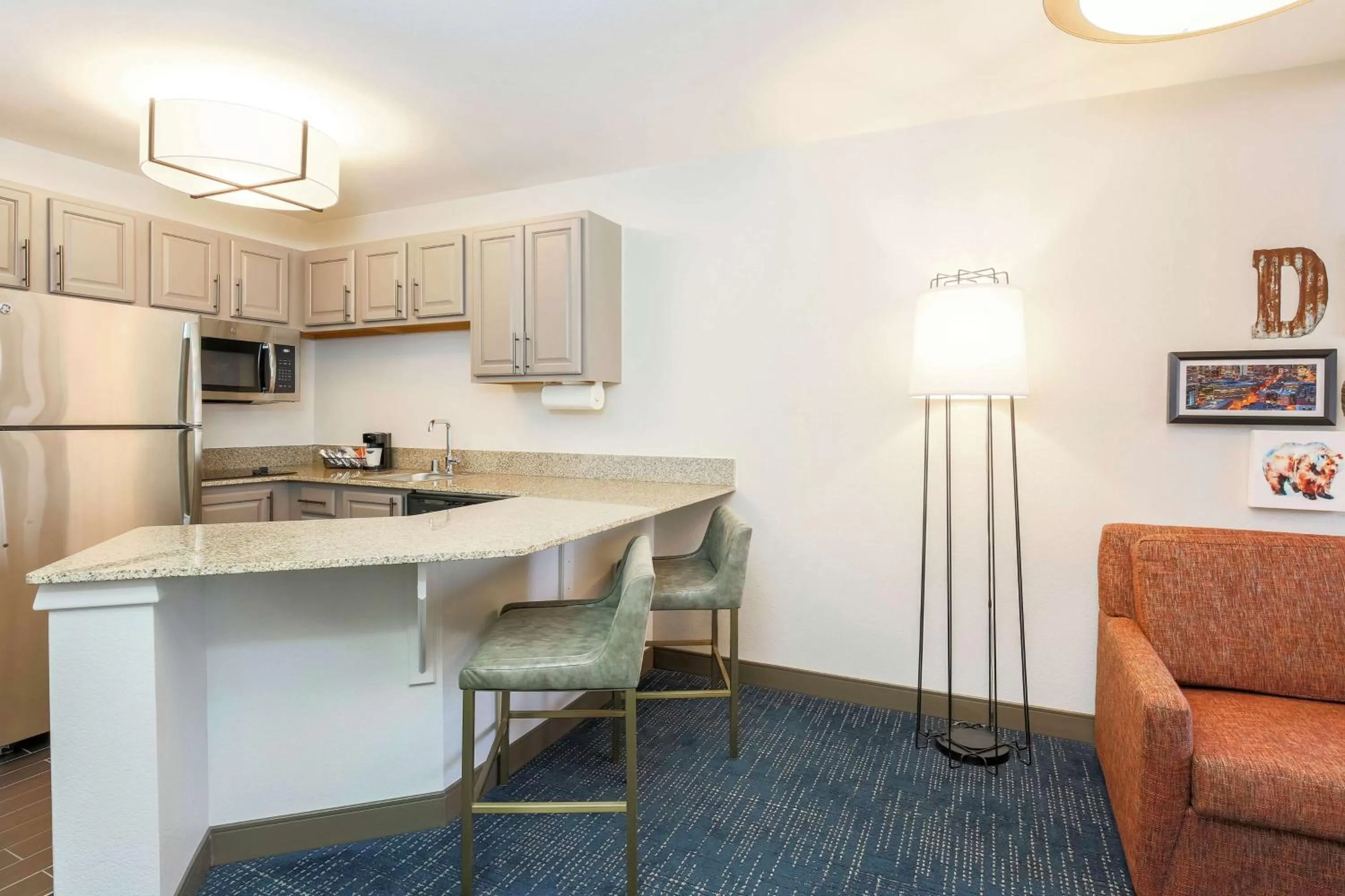 Kitchen or kitchenette in Hampton Inn & Suites Denver Tech Center