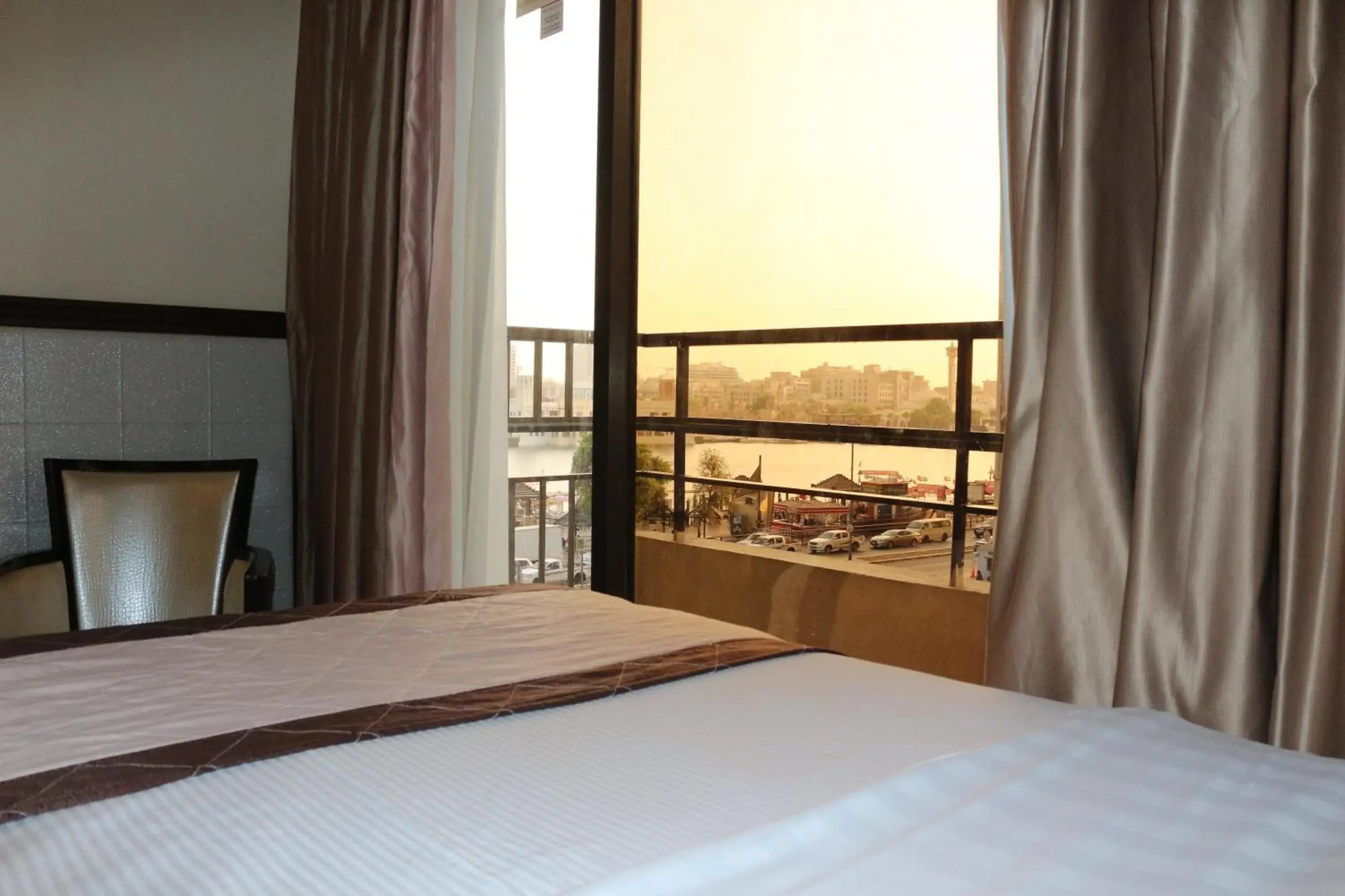 Sea view, Bed in Al Khaleej Grand Hotel