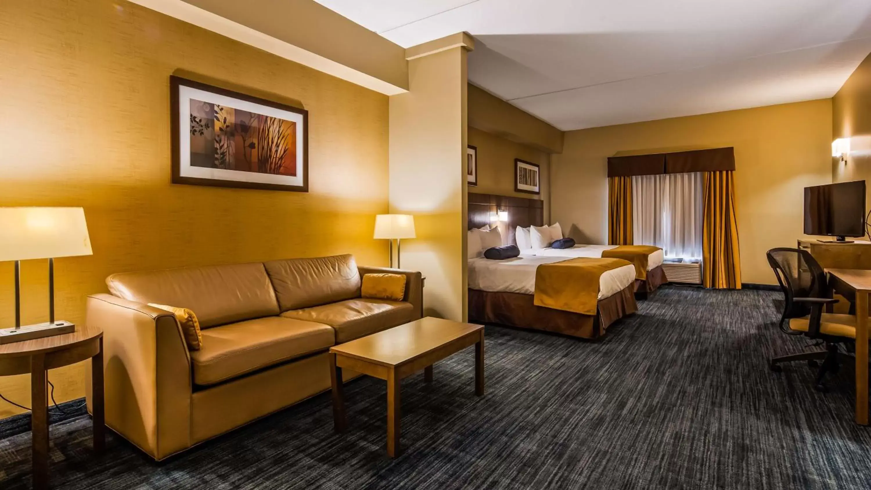 Photo of the whole room in Best Western Plus Winnipeg West