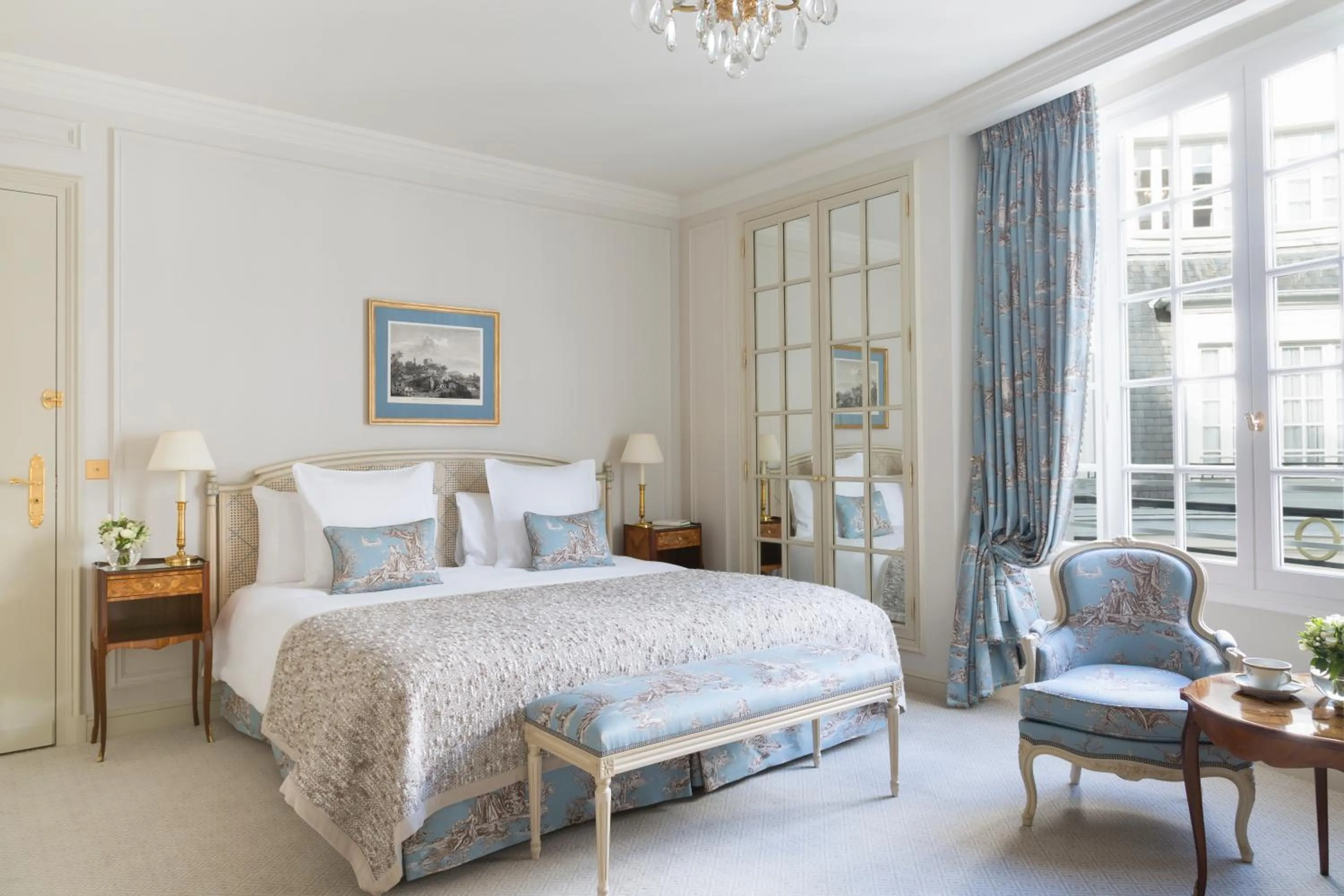 Bedroom, Bed in Le Bristol Paris, Oetker Hotels