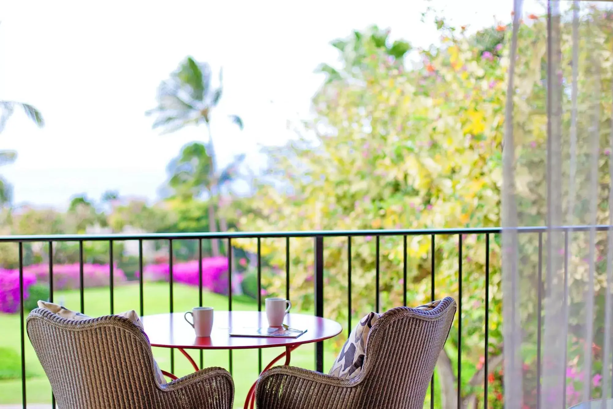 Patio, Balcony/Terrace in Hotel Wailea, Relais & Châteaux - Adults Only