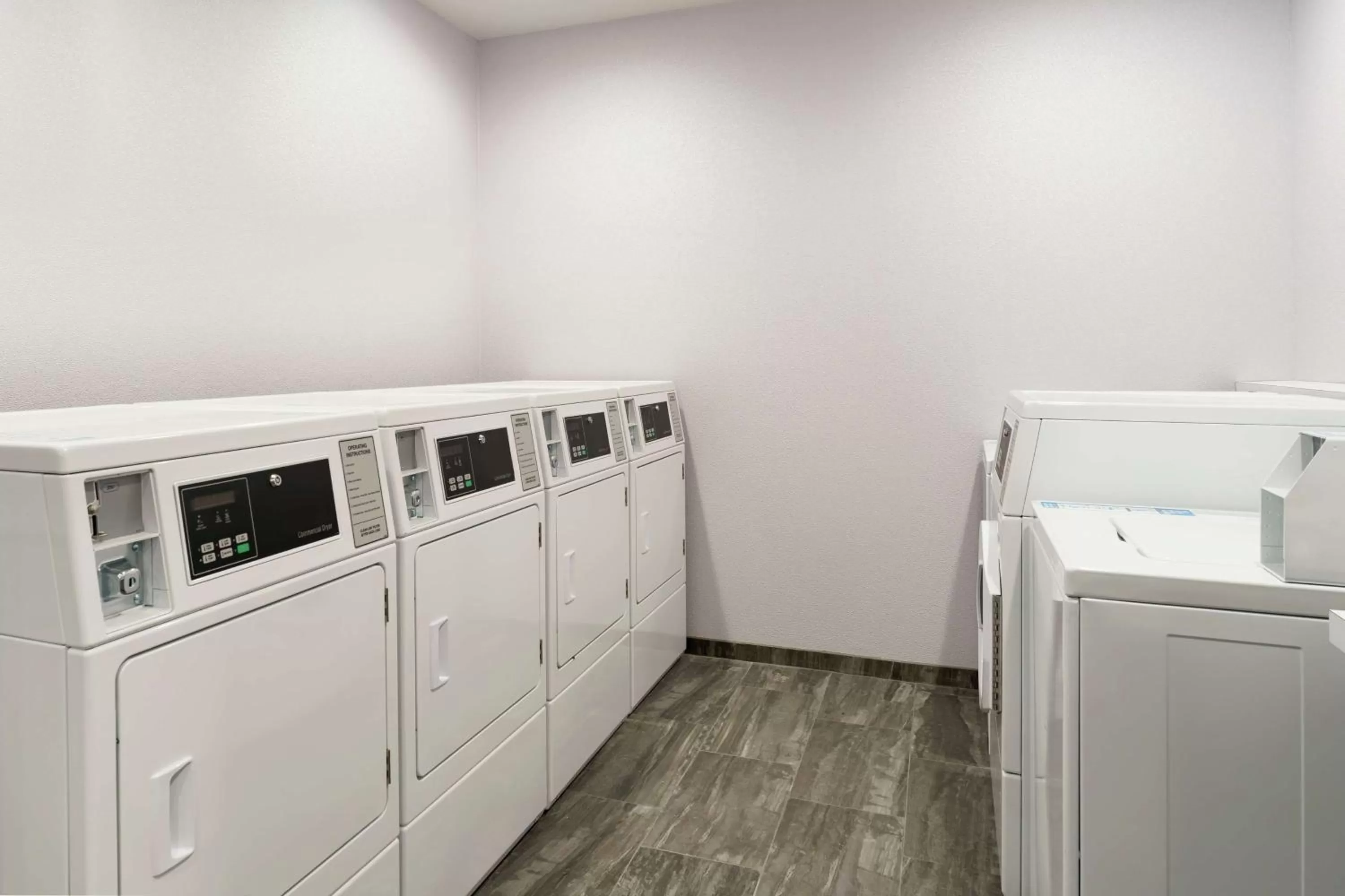 Property building in Home2 Suites By Hilton Norfolk Airport