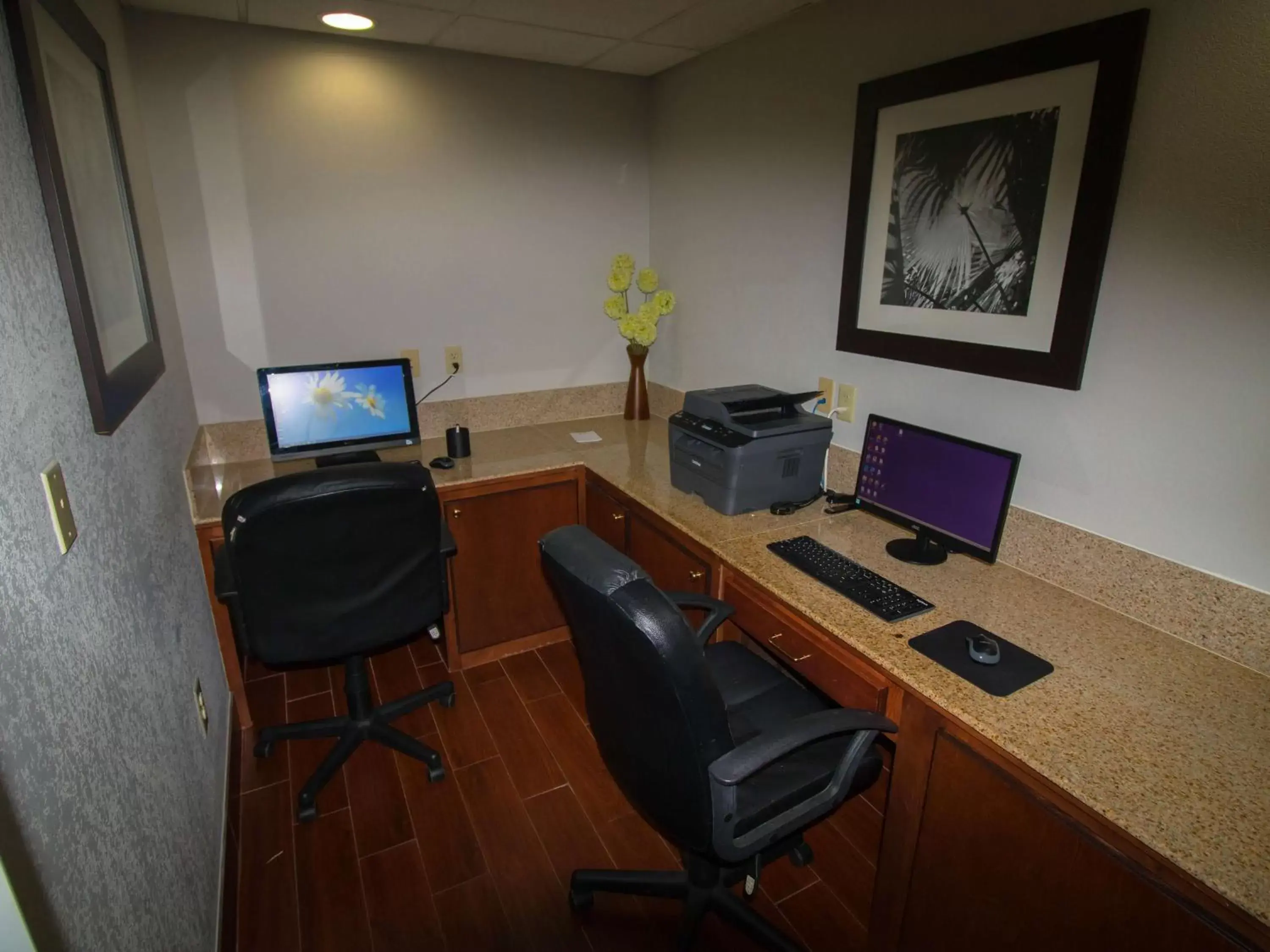 On site, Business Area/Conference Room in Best Western Plus Blue Angel Inn