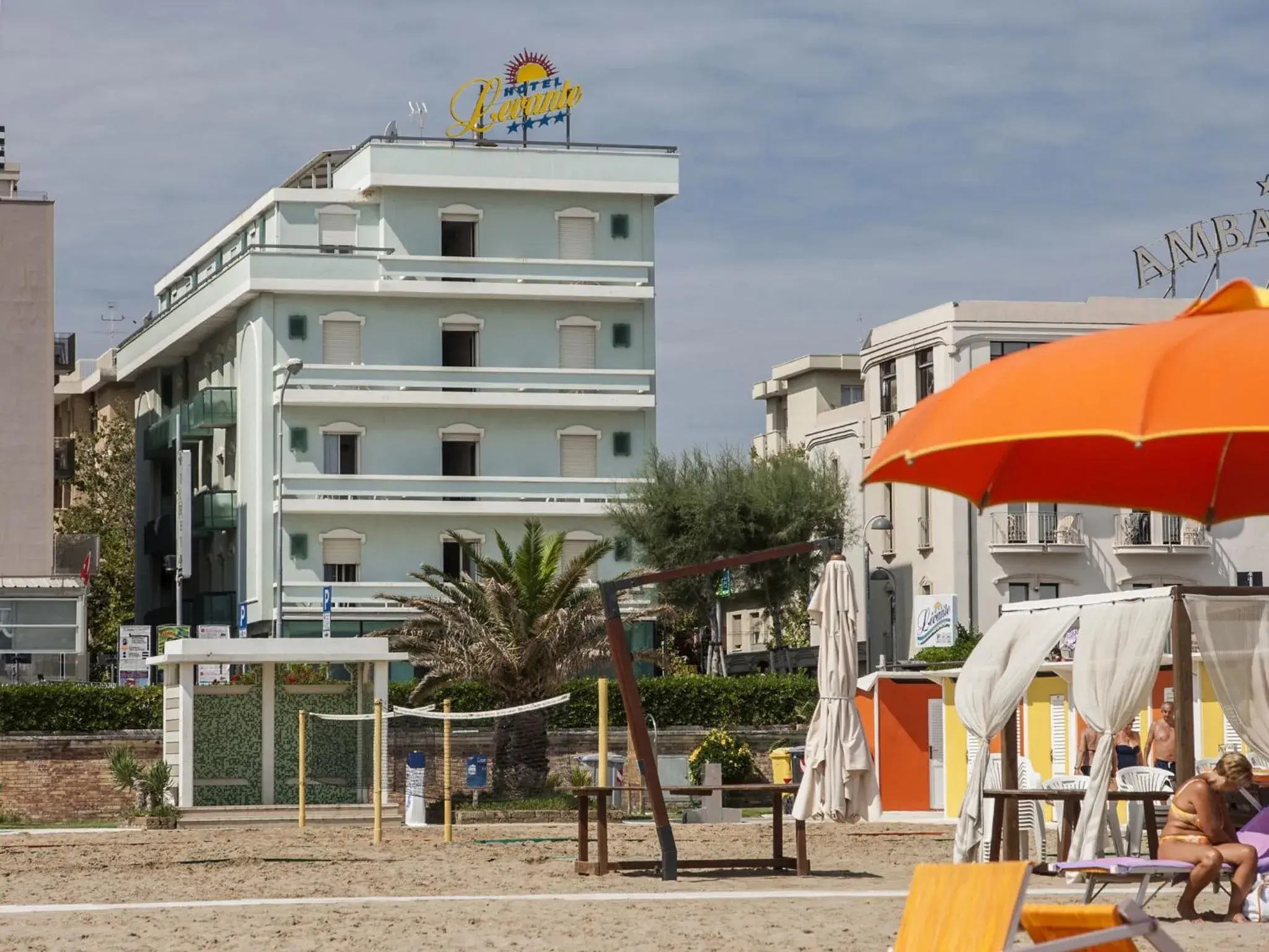 Facade/entrance, Property Building in Hotel Levante