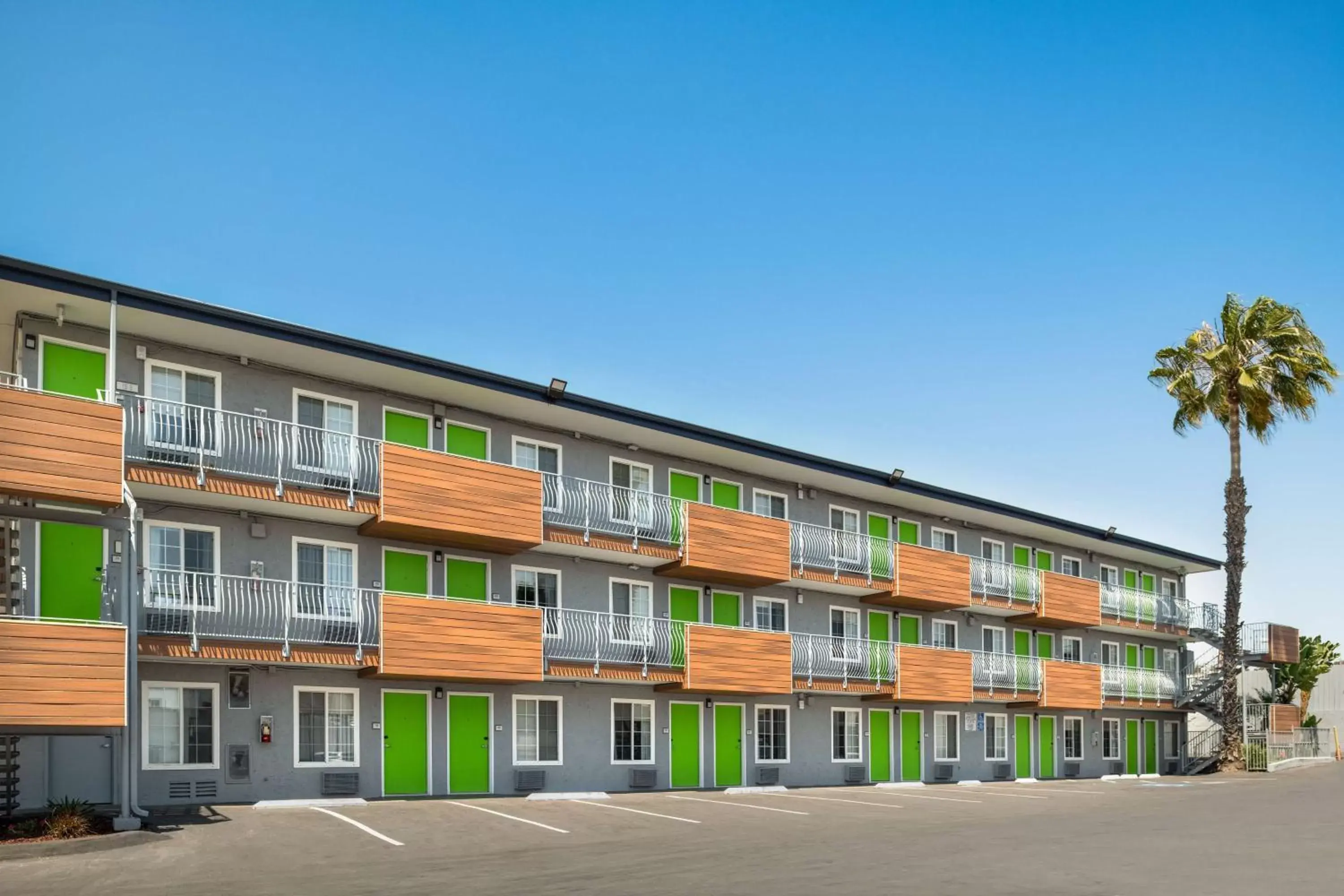 Property building in SureStay Hotel by Best Western San Diego Pacific Beach Property building in SureStay Hotel by Best Western San Diego Pacific Beach