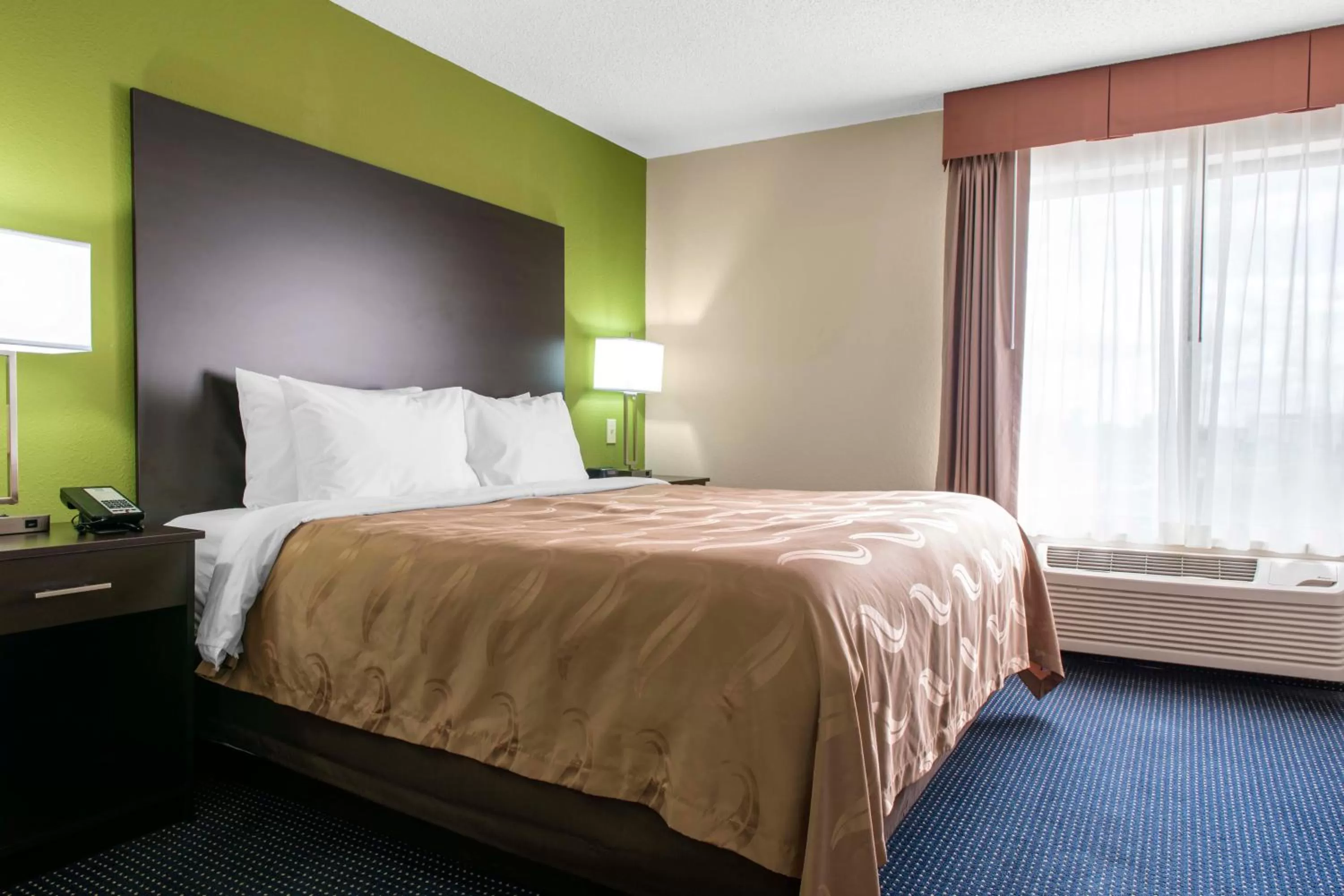 Bedroom, Bed in Quality Inn & Suites Anderson I-69