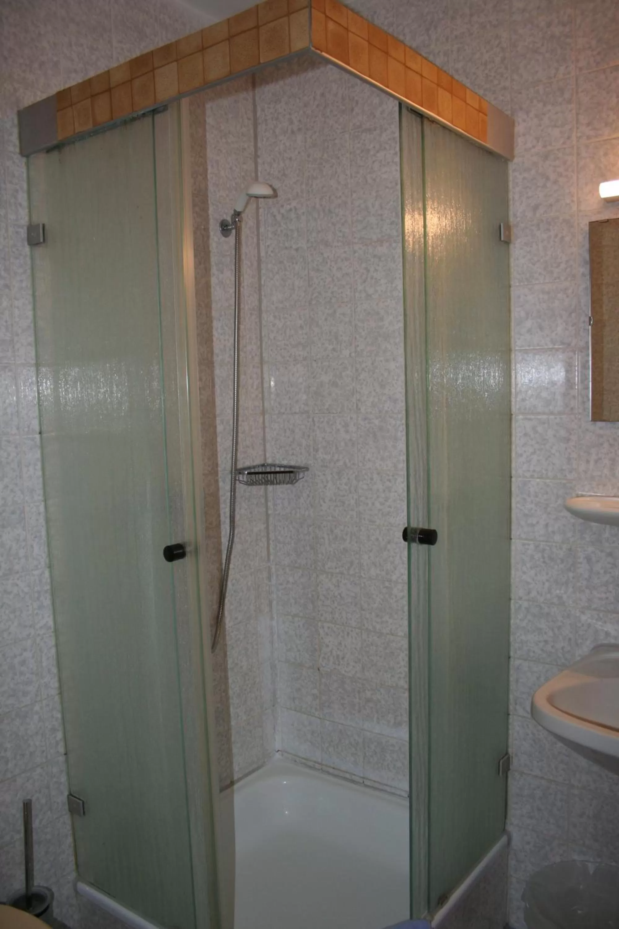 Shower in Gasthof Berg