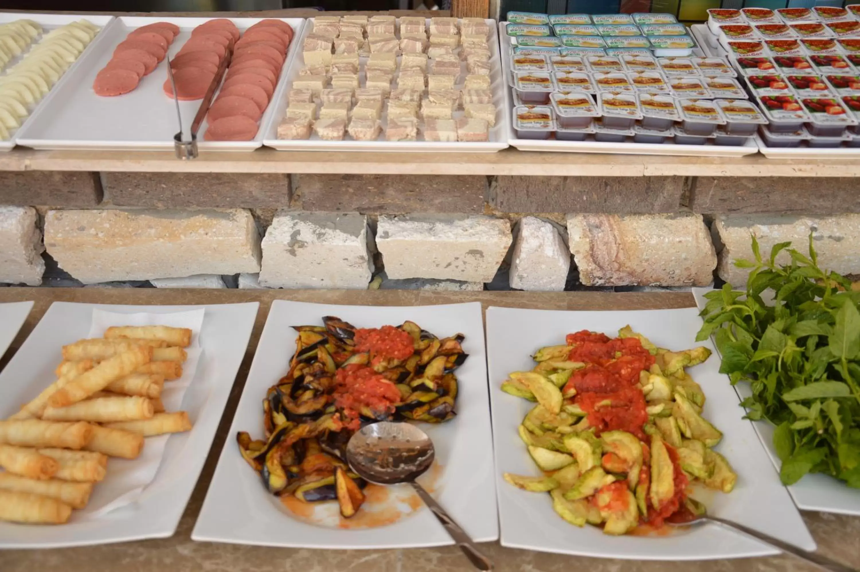 Buffet breakfast in Elite Cave Suites Buffet breakfast in Elite Cave Suites