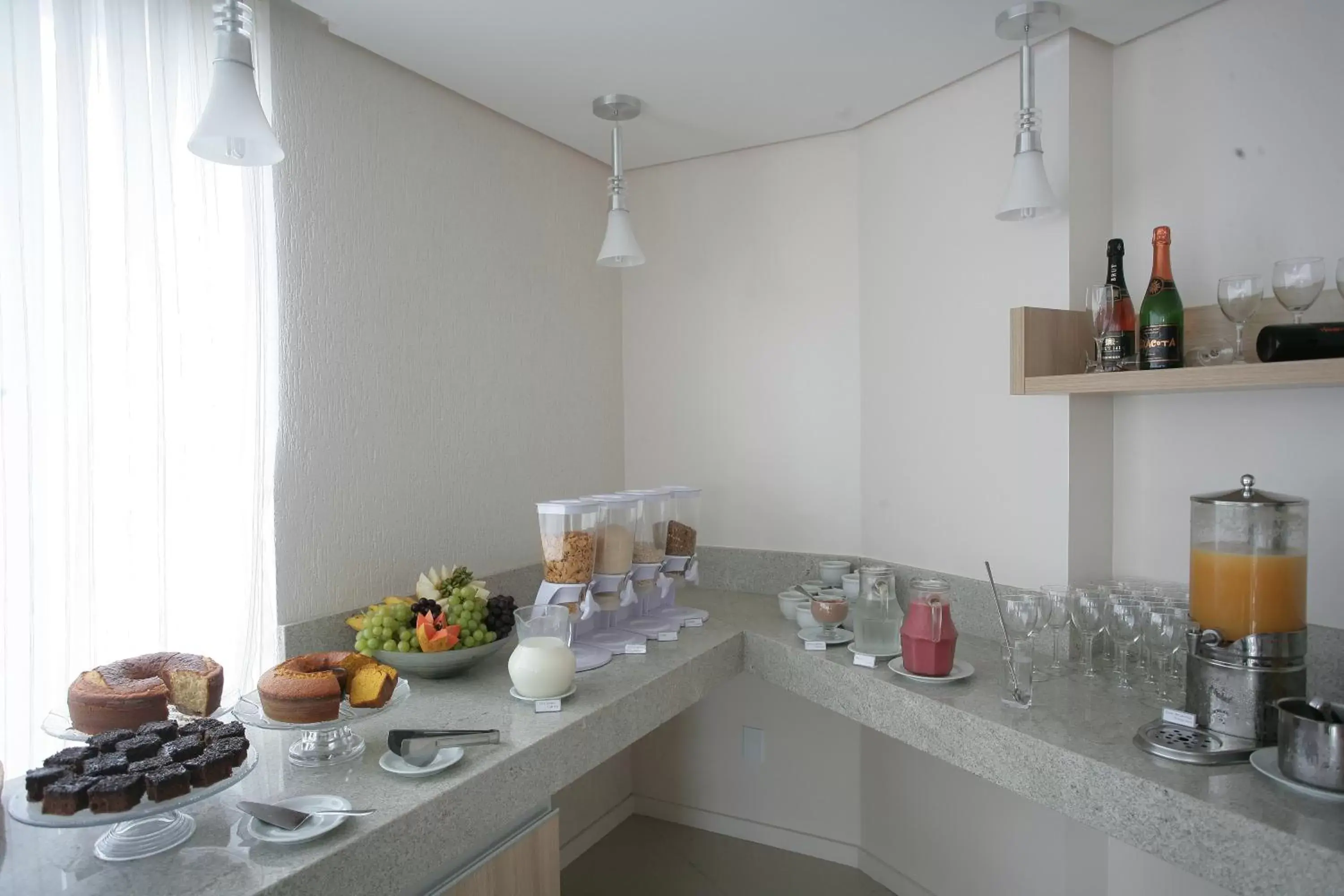 Restaurant/places to eat, Kitchen/Kitchenette in Stop Way Hotel São Luís