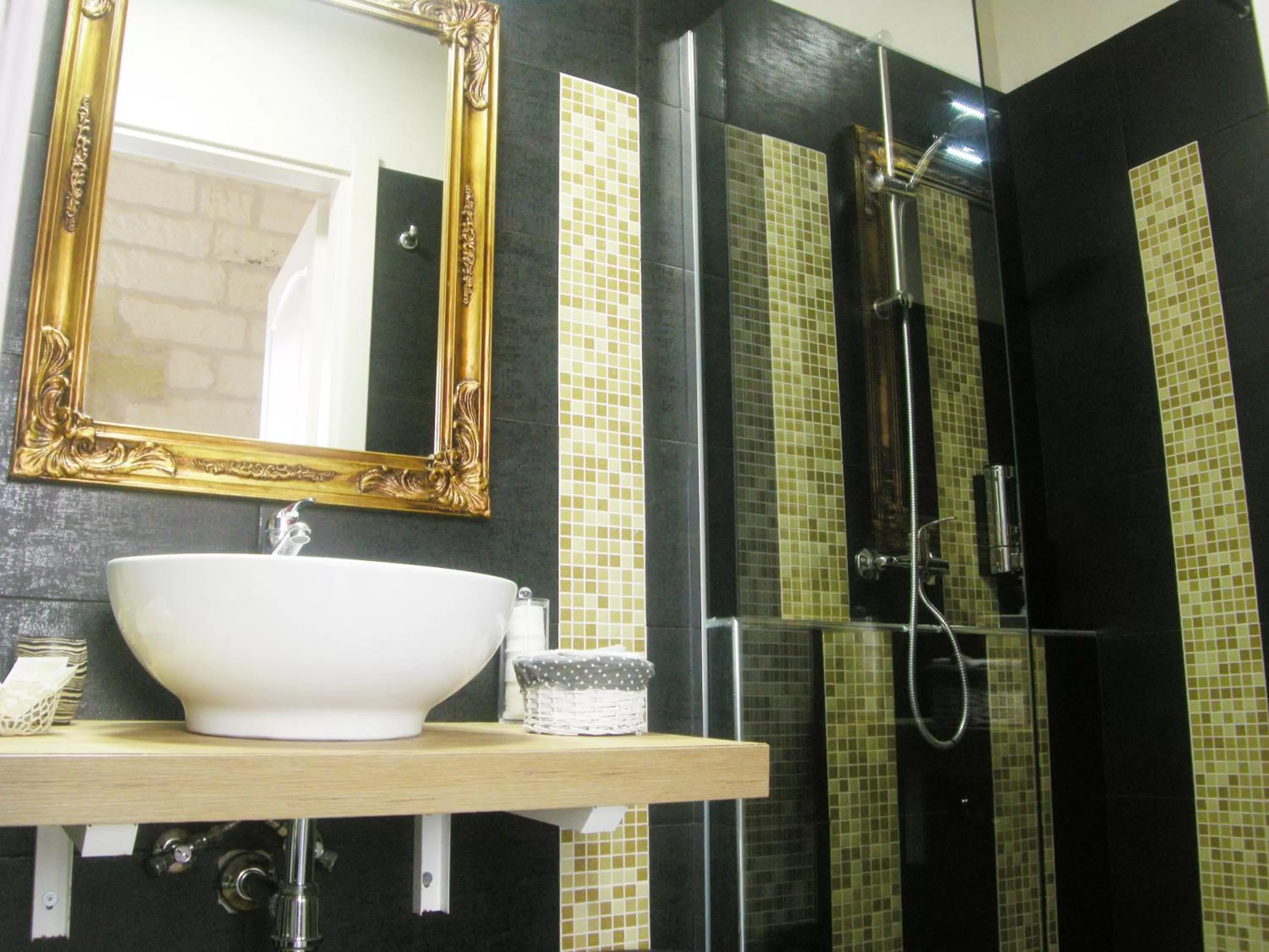 Shower, Bathroom in Salento Ada's House