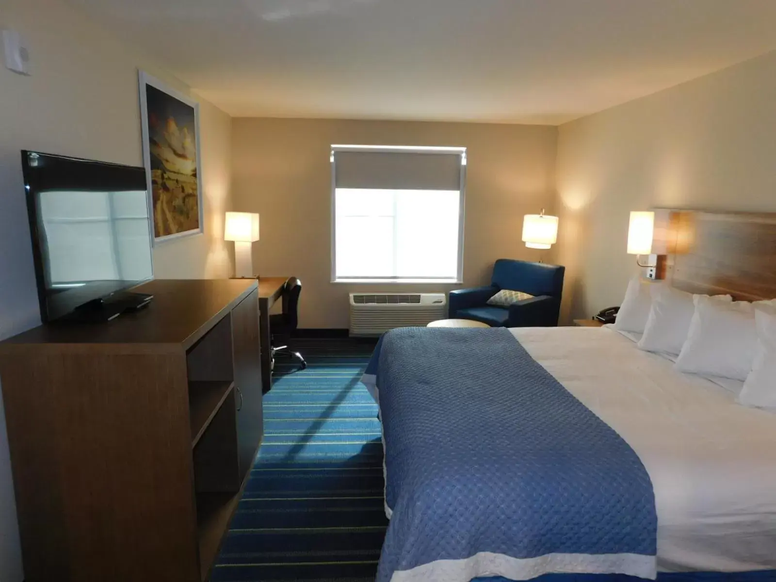 Photo of the whole room in Days Inn & Suites by Wyndham Kearney