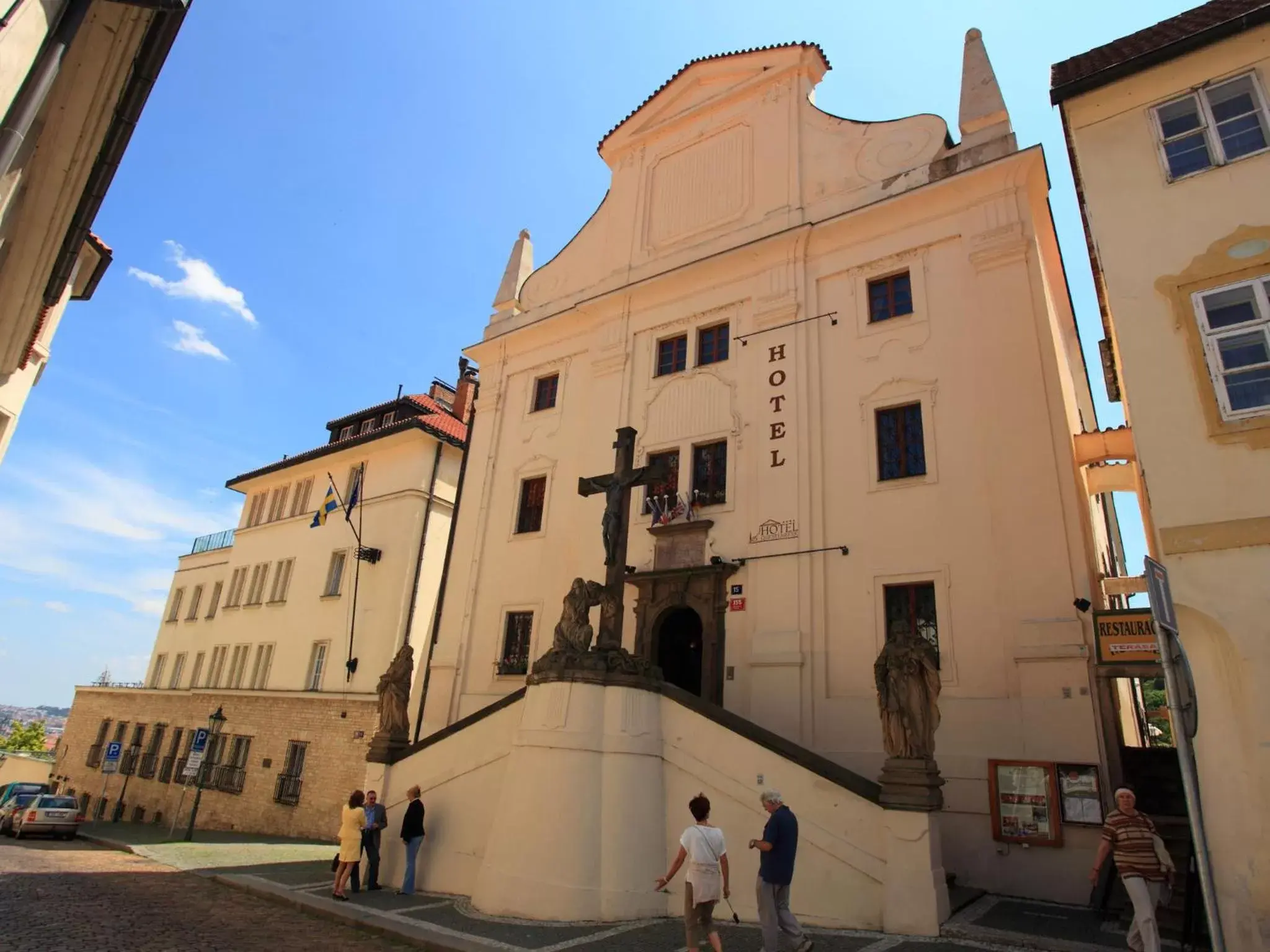 Facade/entrance, Property Building in Questenberg Hotel