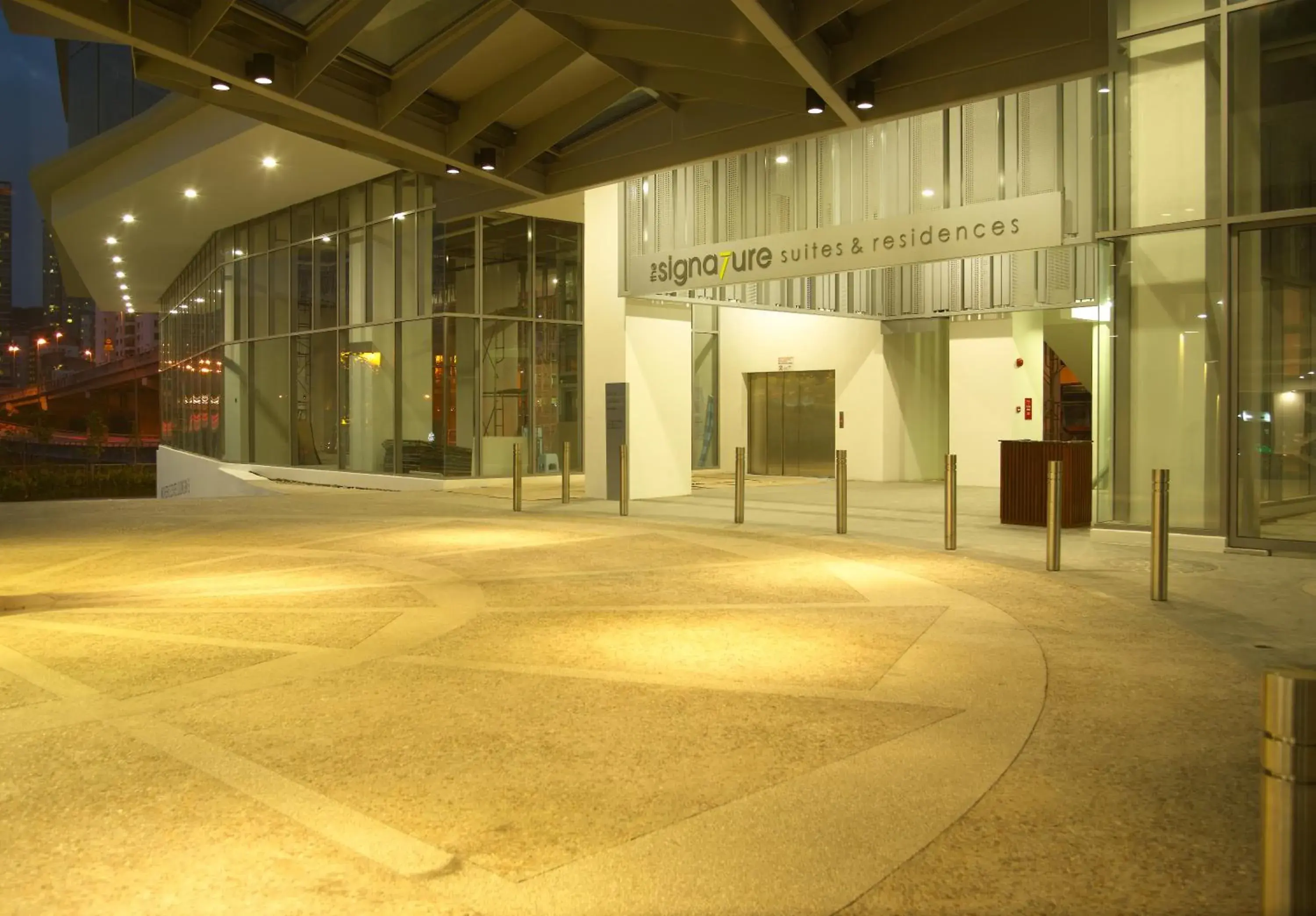 Facade/entrance in The Signature Hotel & Serviced Suites Kuala Lumpur Facade/entrance in The Signature Hotel & Serviced Suites Kuala Lumpur