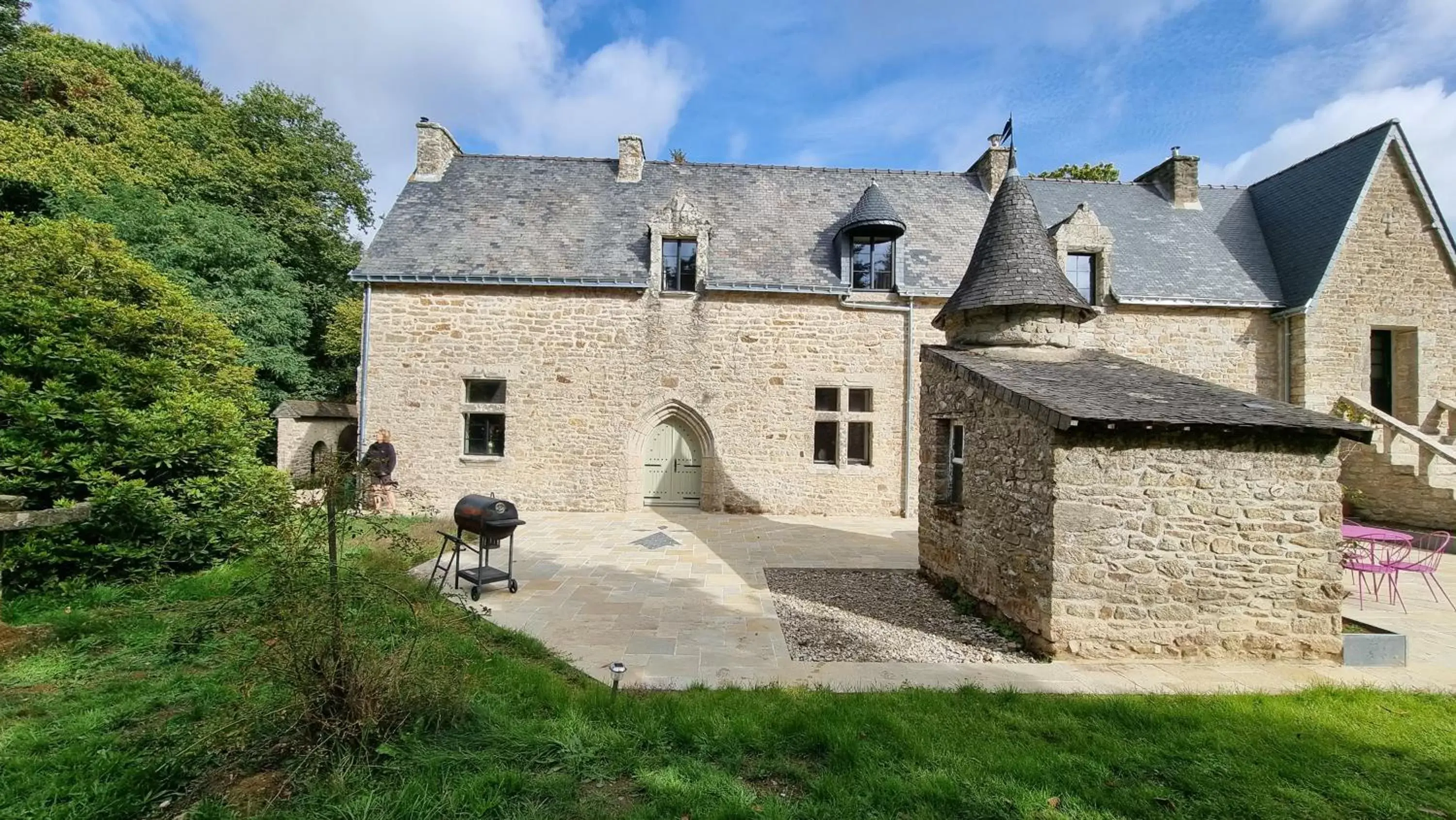 Property Building in Le Manoir de Menglieu