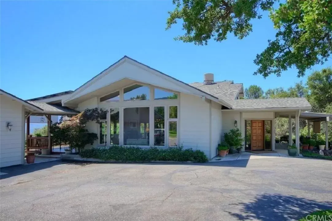 Property building in Narrow Gauge Inn Property building in Narrow Gauge Inn
