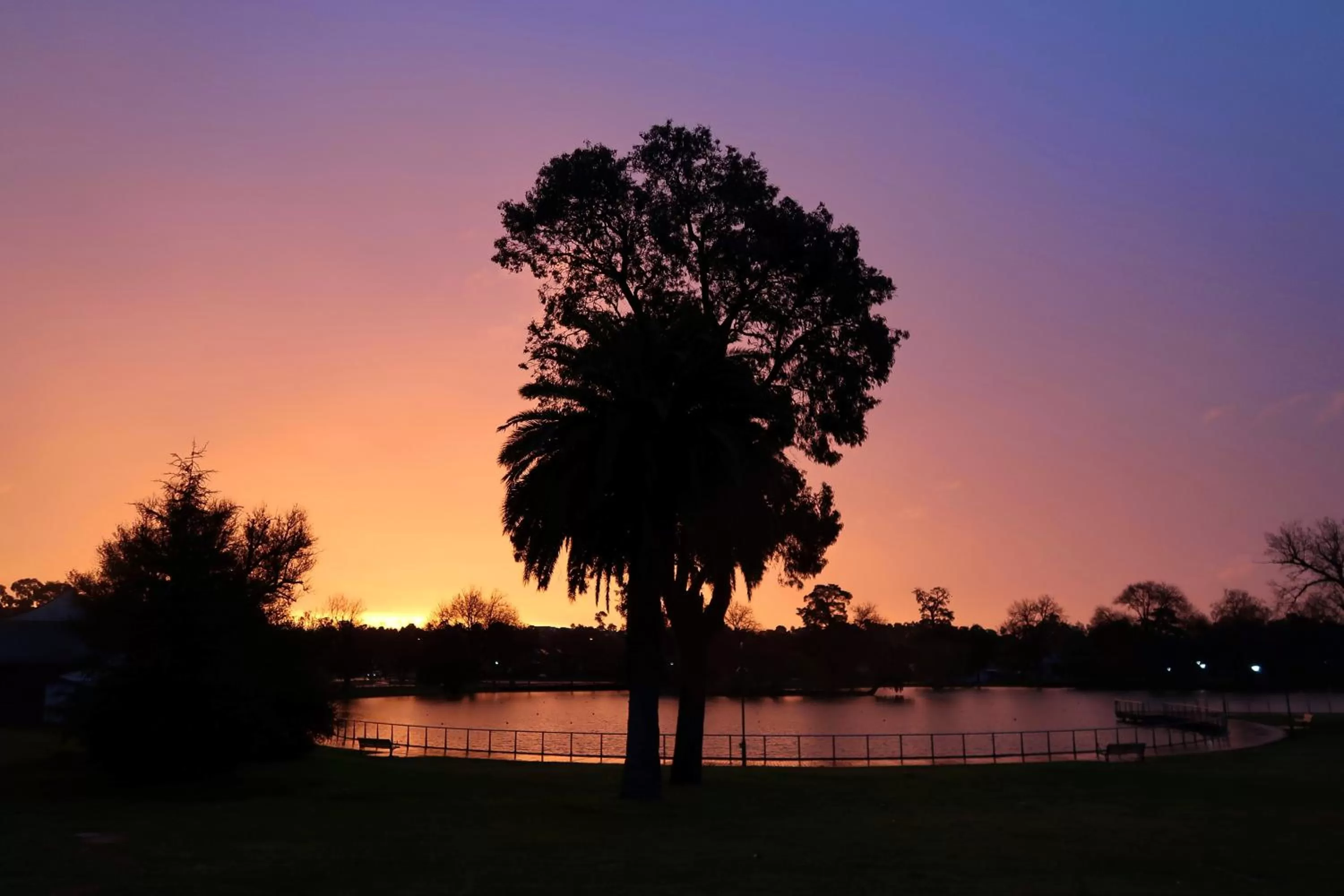Lake view in Julie-Anna, Bendigo