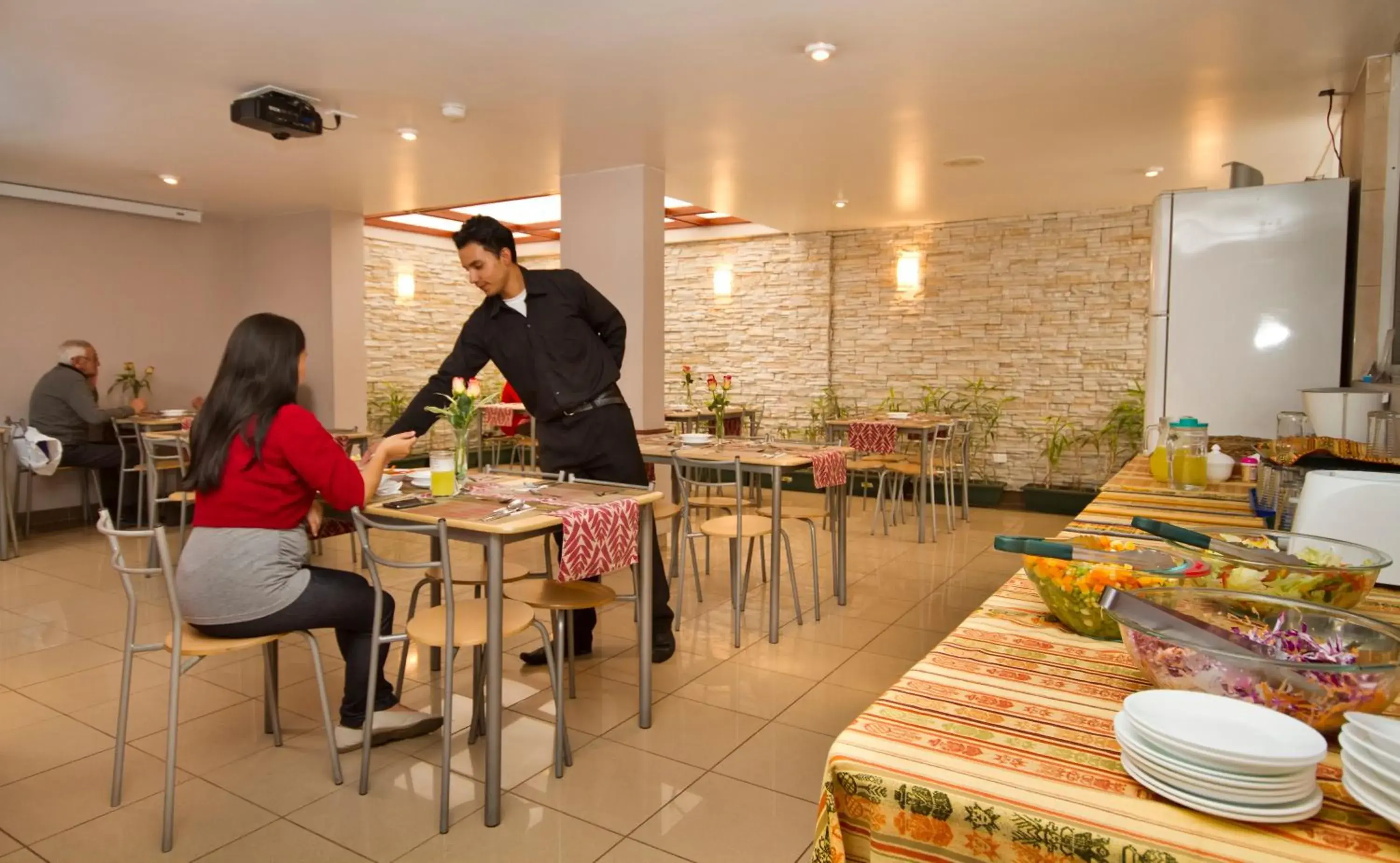 Restaurant/Places to Eat in Hotel Sandmelis
