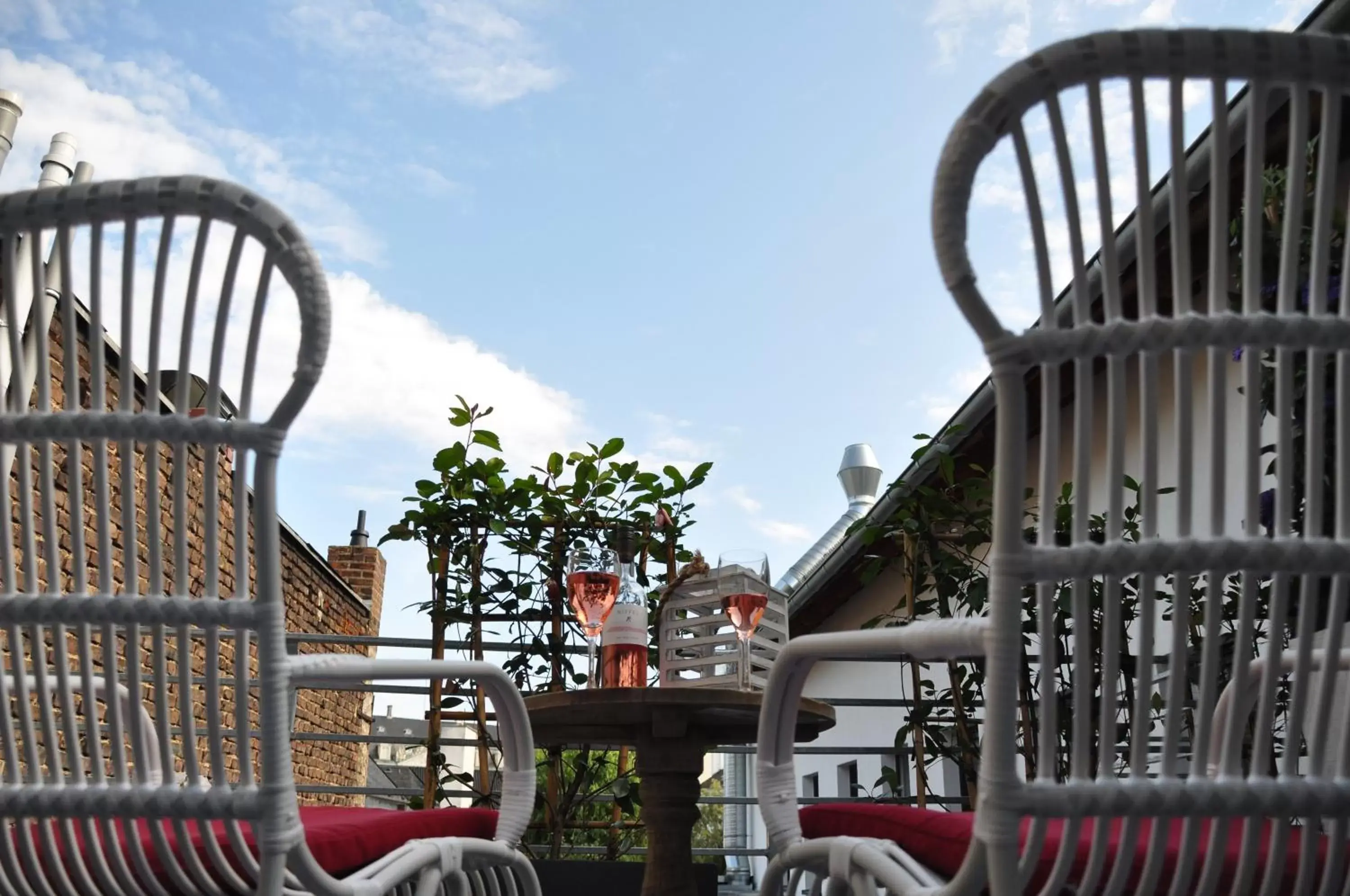 Standard Double or Twin Room in Six! Eat Work Sleep Standard Double or Twin Room in Six! Eat Work Sleep