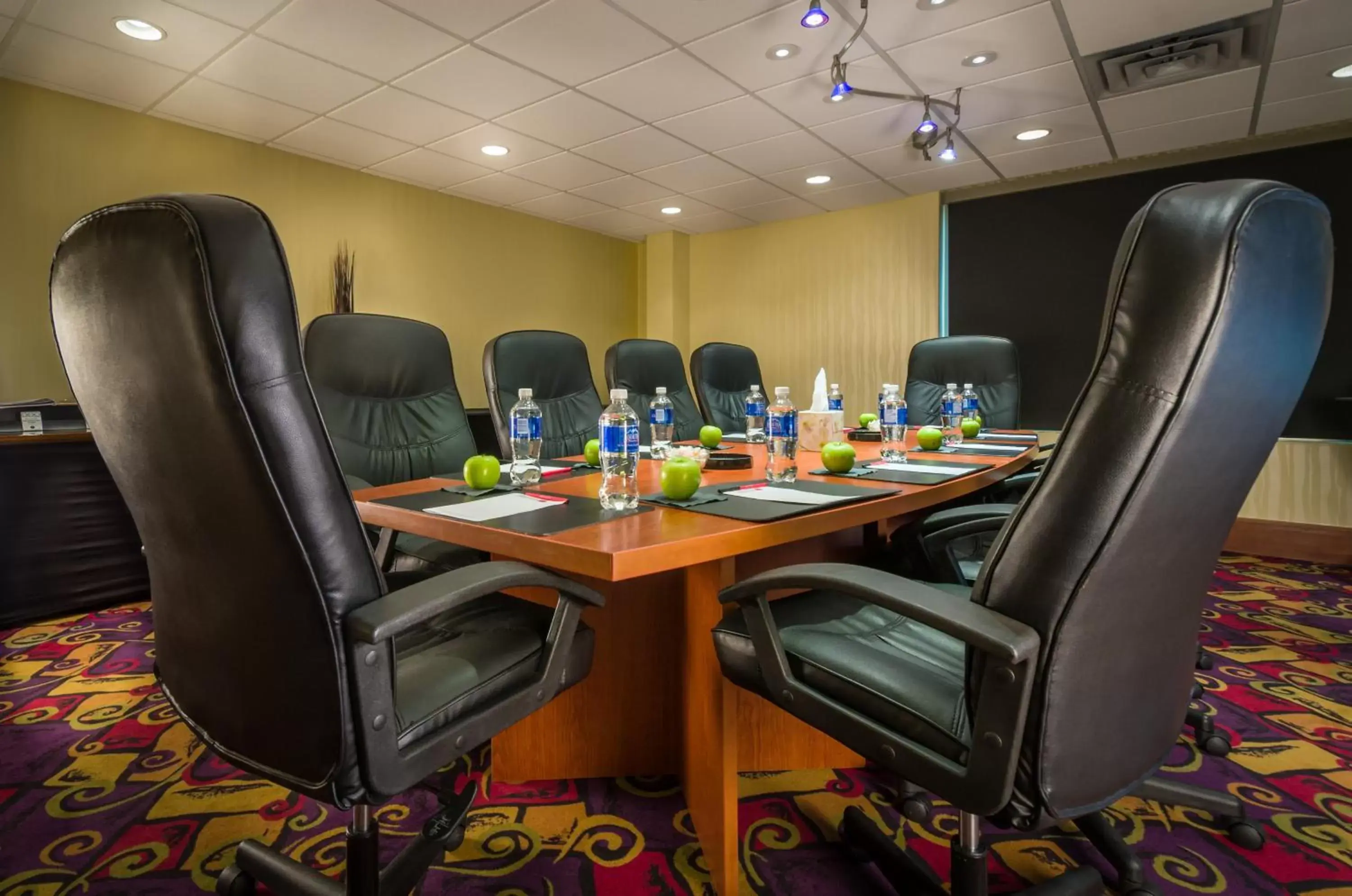 Banquet/Function facilities in Deerfoot Inn and Casino