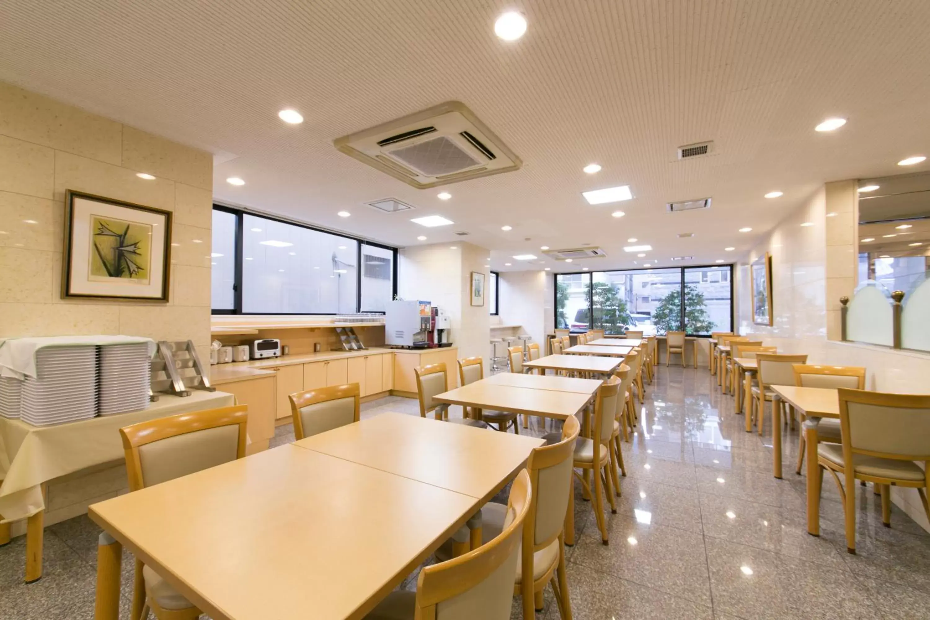 Restaurant/places to eat in Smile Hotel Shizuoka