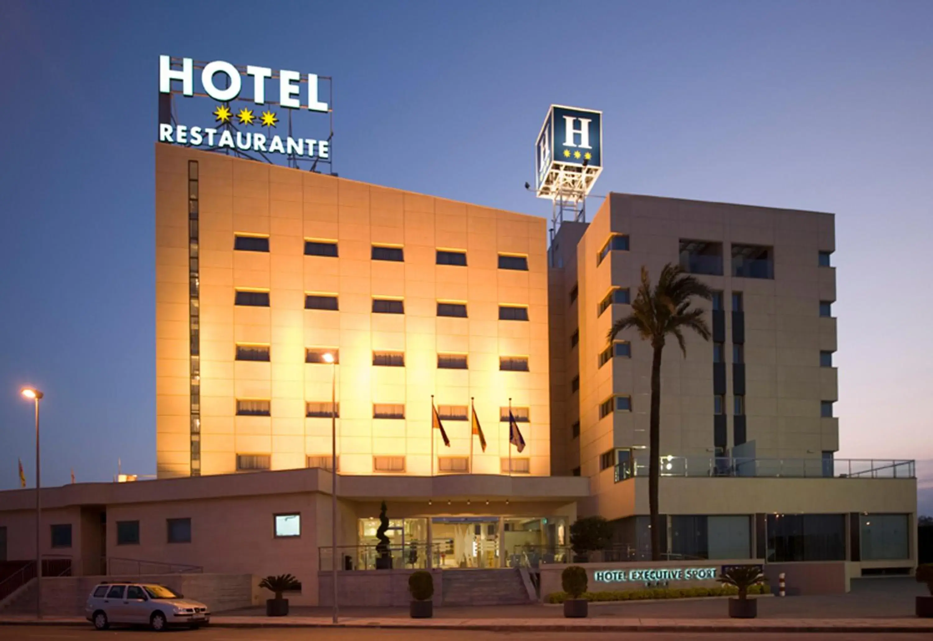 Property building in Executive Sport Property building in Executive Sport