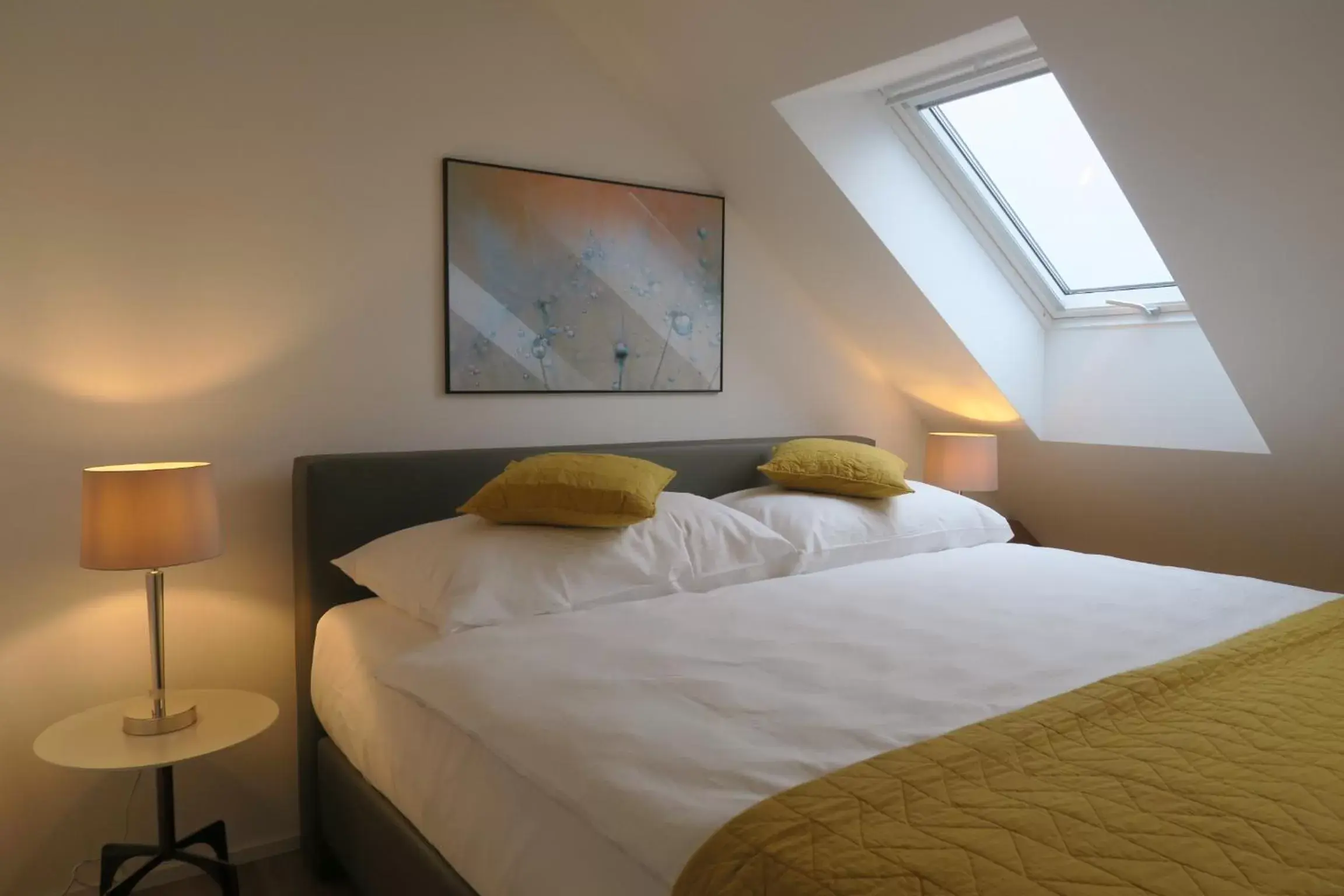 Bedroom, Bed in Zurich Furnished Homes