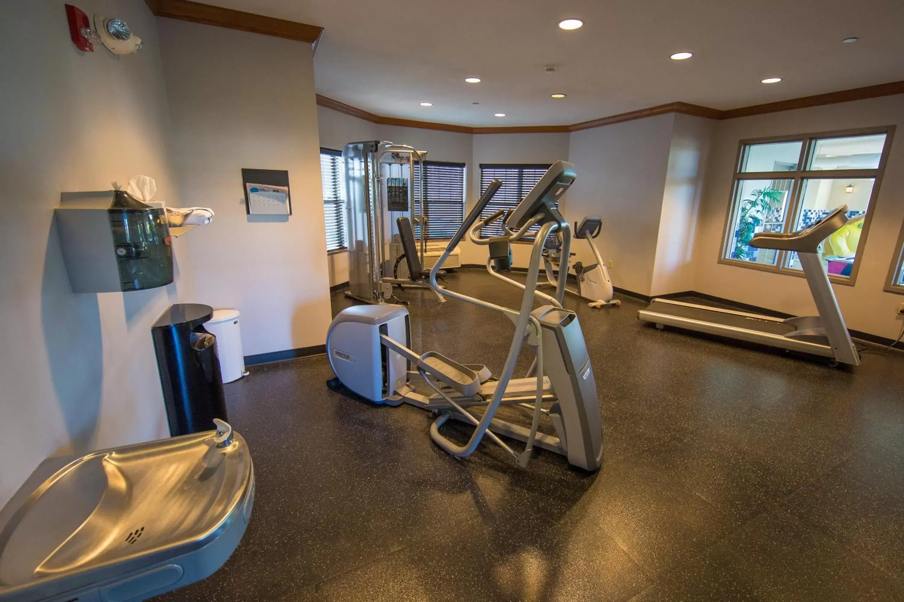 Fitness centre/facilities, Fitness Center/Facilities in Country Inn & Suites by Radisson, Portage, IN