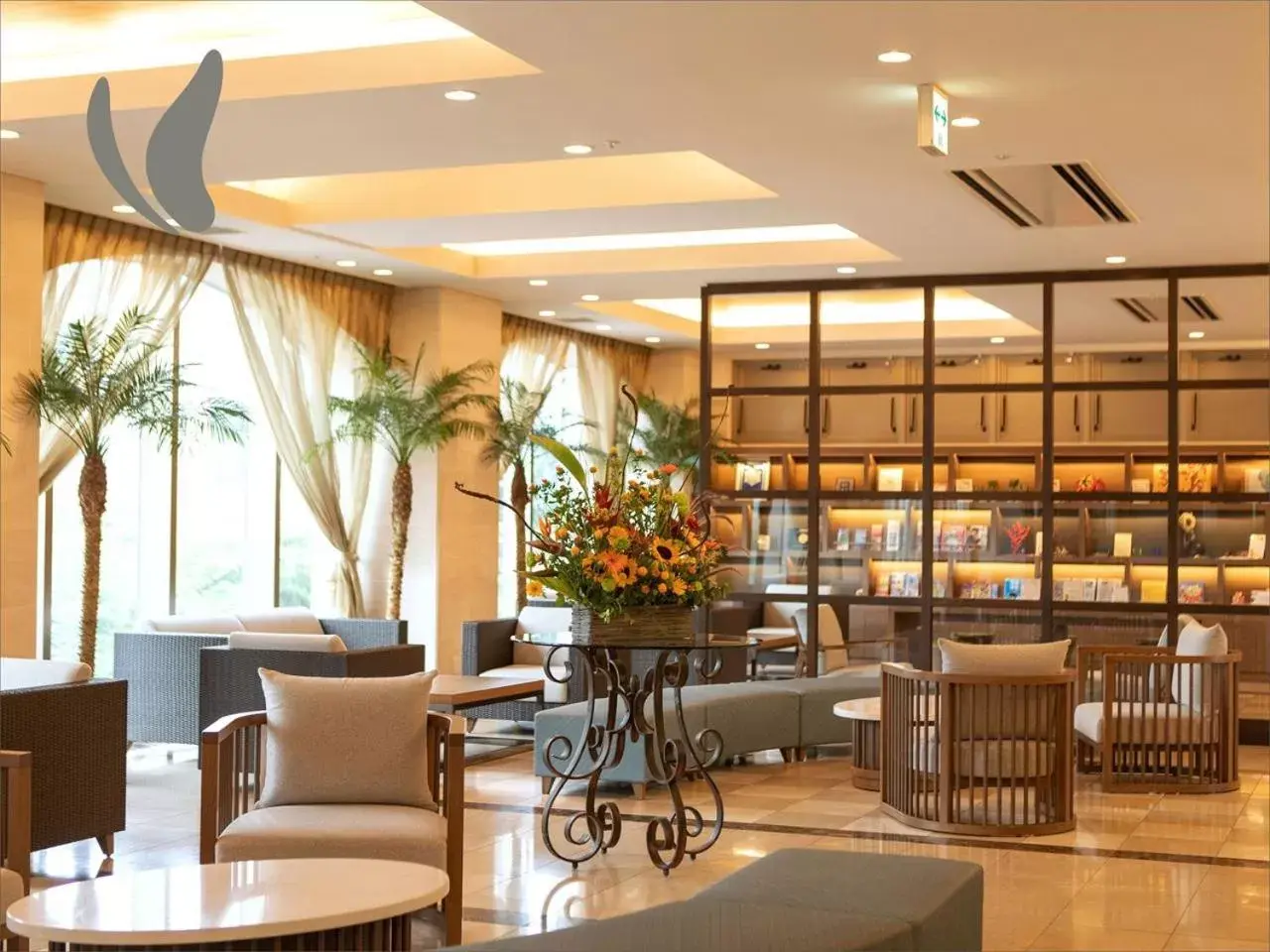 Lobby or reception, Lounge/Bar in Hotel Hokke Club Naha Shintoshin