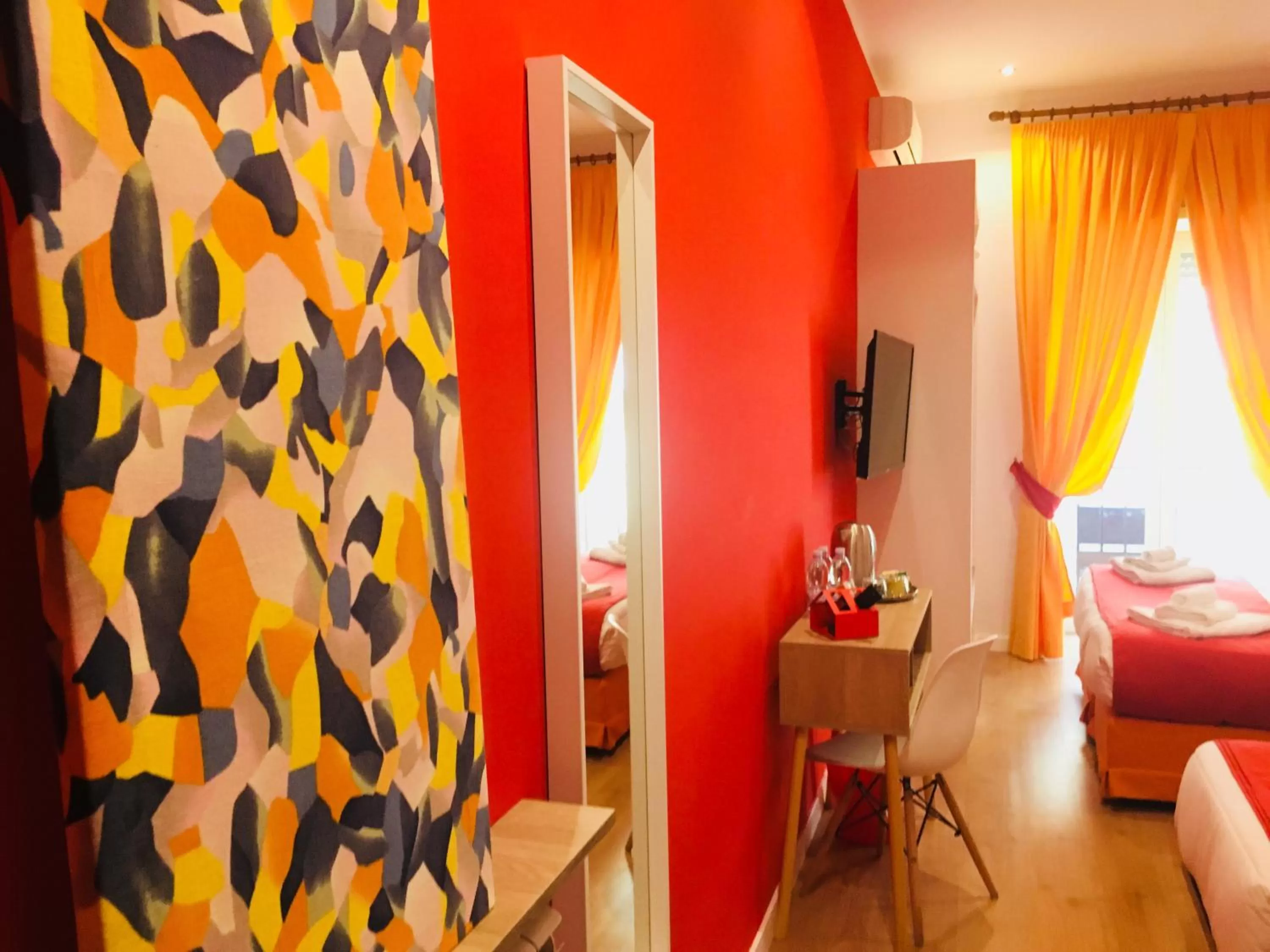 Photo of the whole room, Bed in Grande Archivio Napoli 22