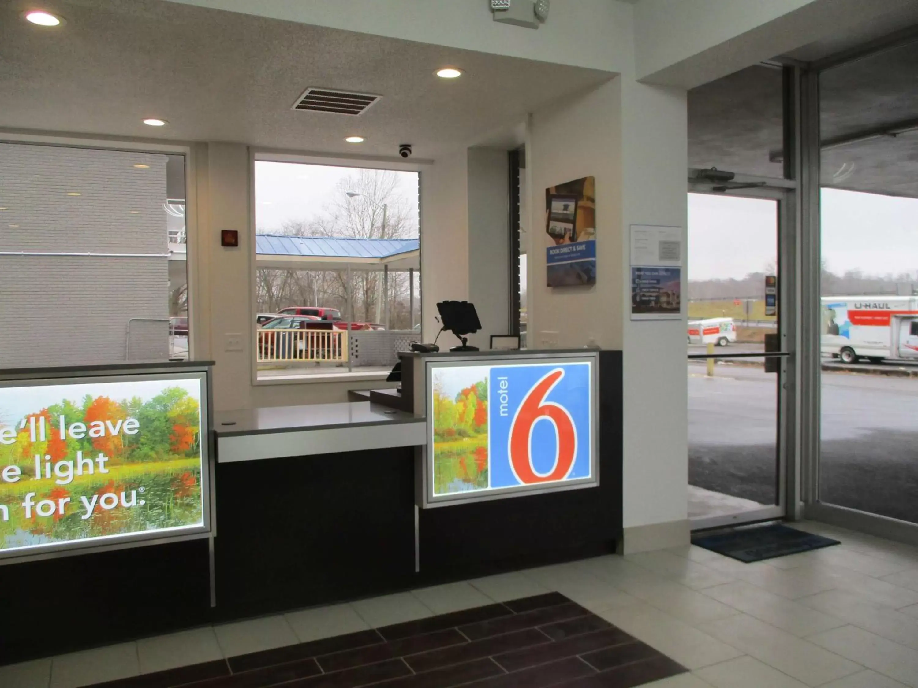 Property logo or sign, Lobby/Reception in Motel 6-Chilhowie, VA
