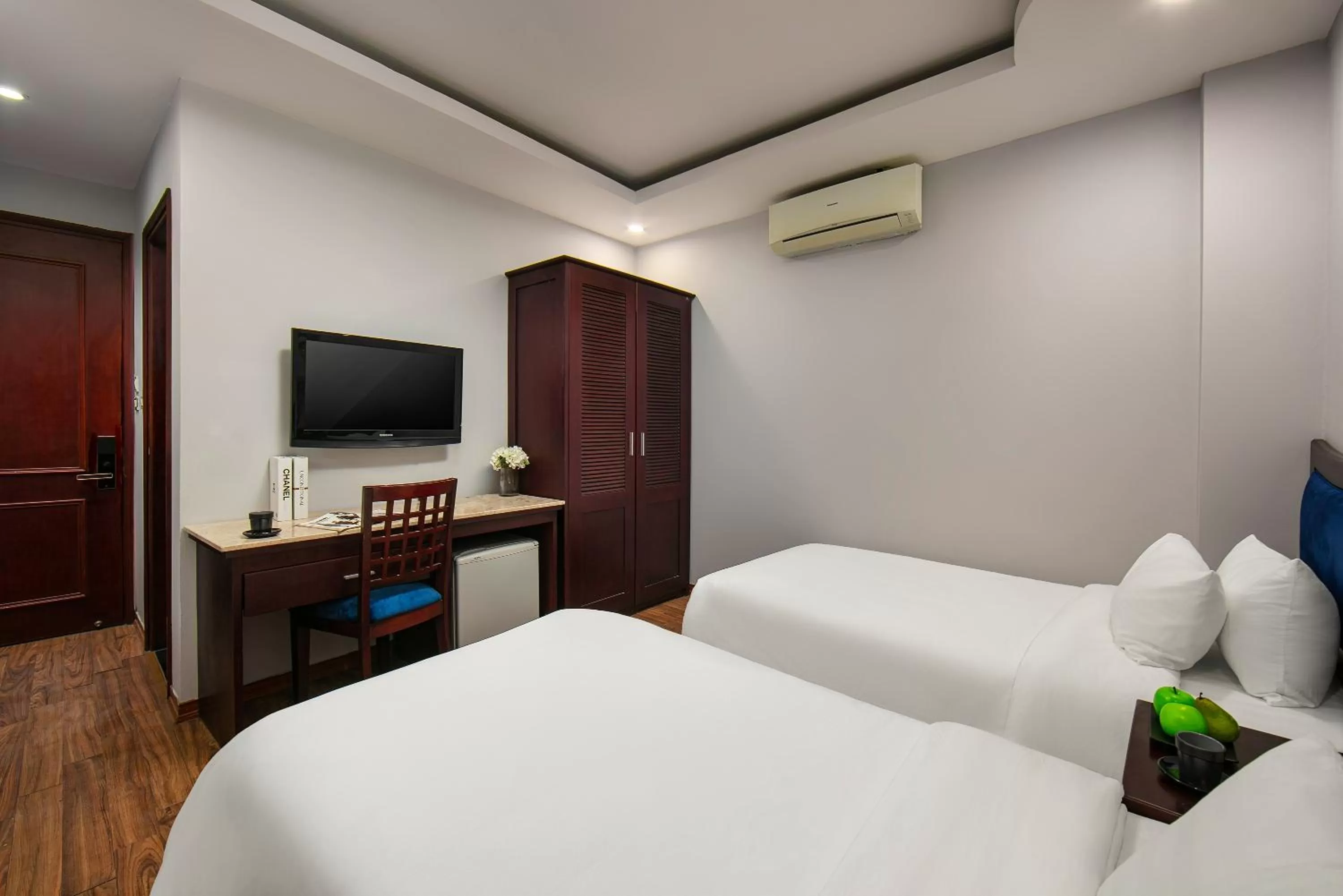 Bed in Cristina Center Hotel & Spa