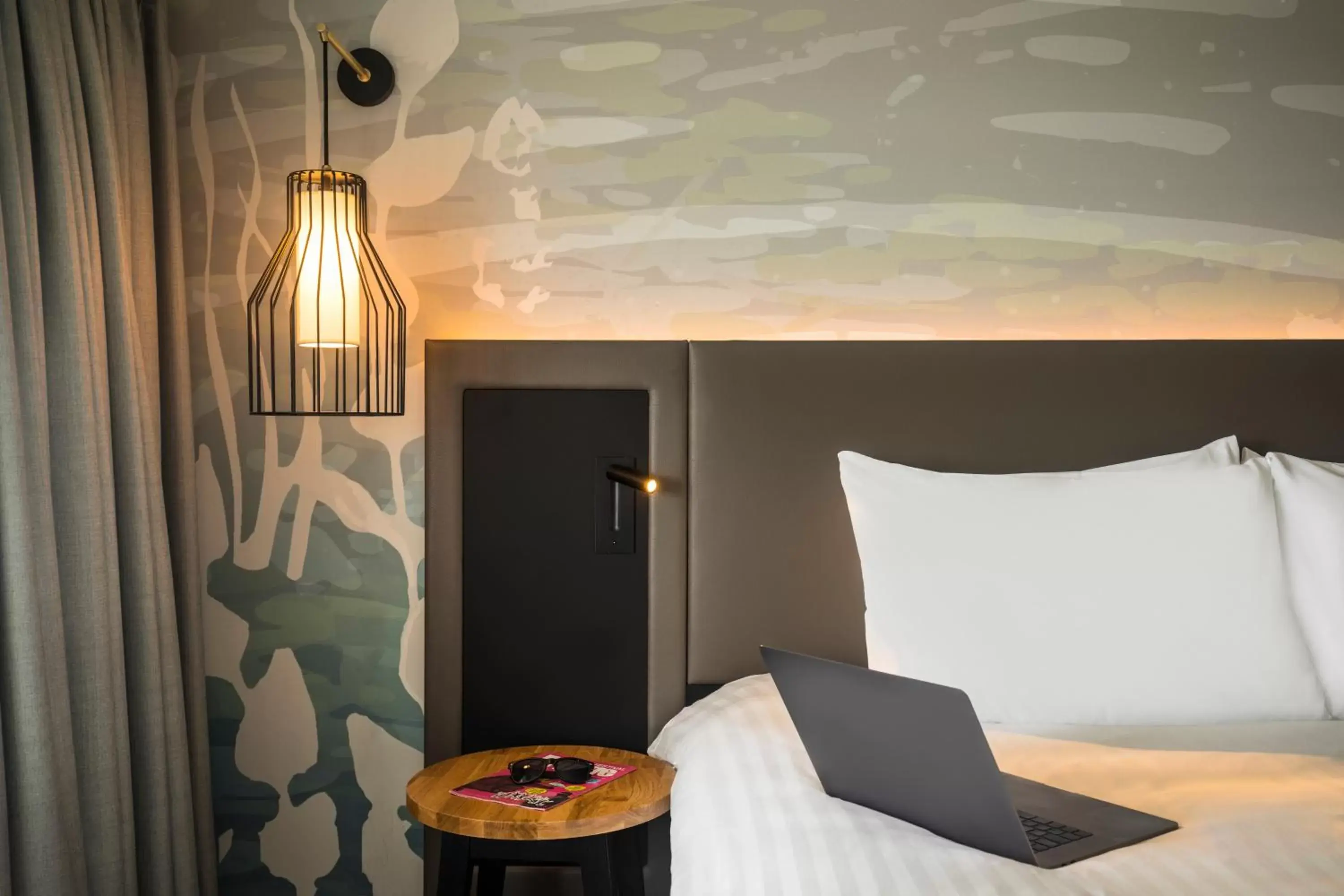 Bedroom in Mercure Bedford Centre Hotel