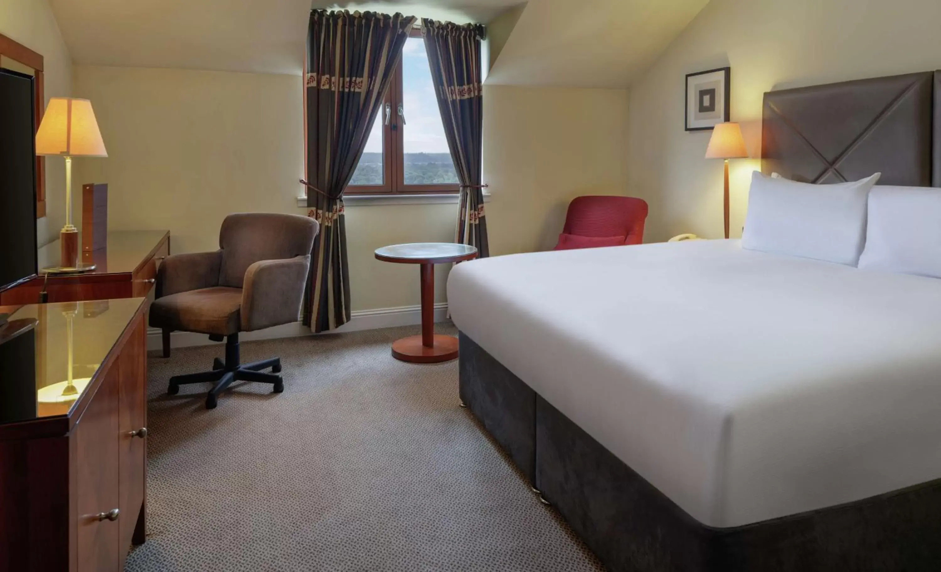 Bedroom, Bed in Doubletree By Hilton Glasgow Westerwood Spa & Golf Resort