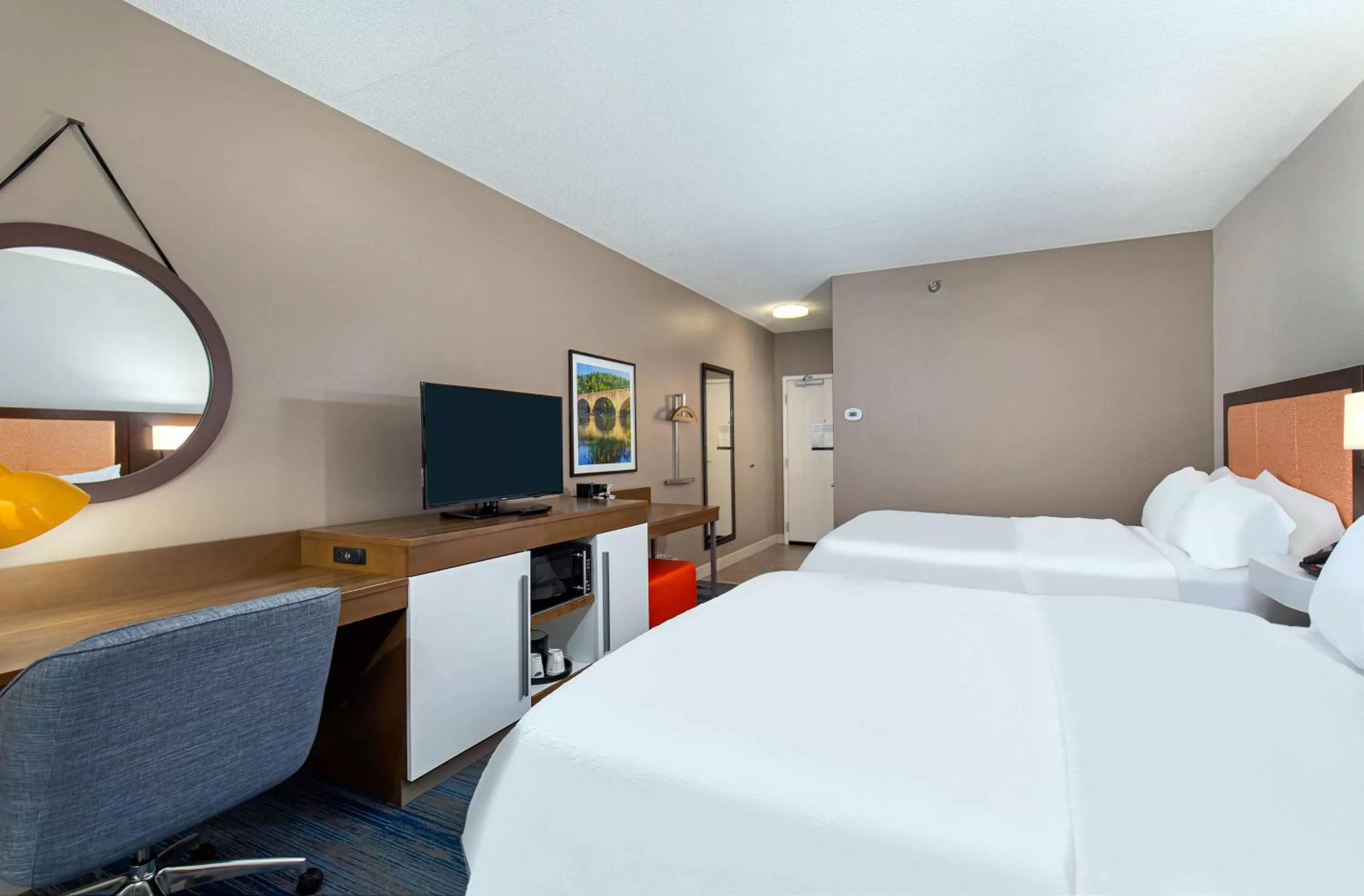 Bedroom, Bed in Hampton Inn Corbin