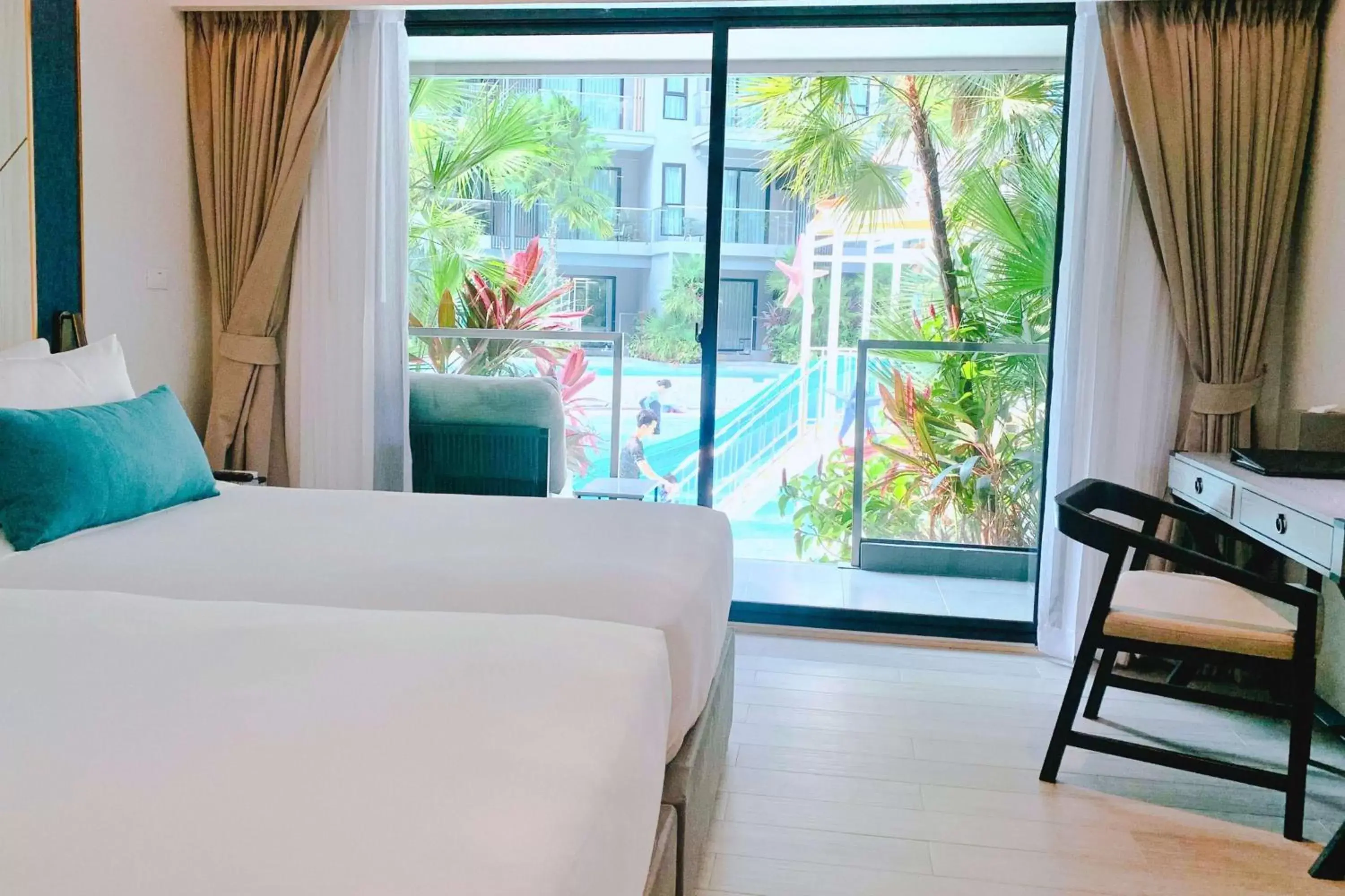 Property building, Bed in Best Western Plus Carapace Hotel Hua Hin Property building, Bed in Best Western Plus Carapace Hotel Hua Hin