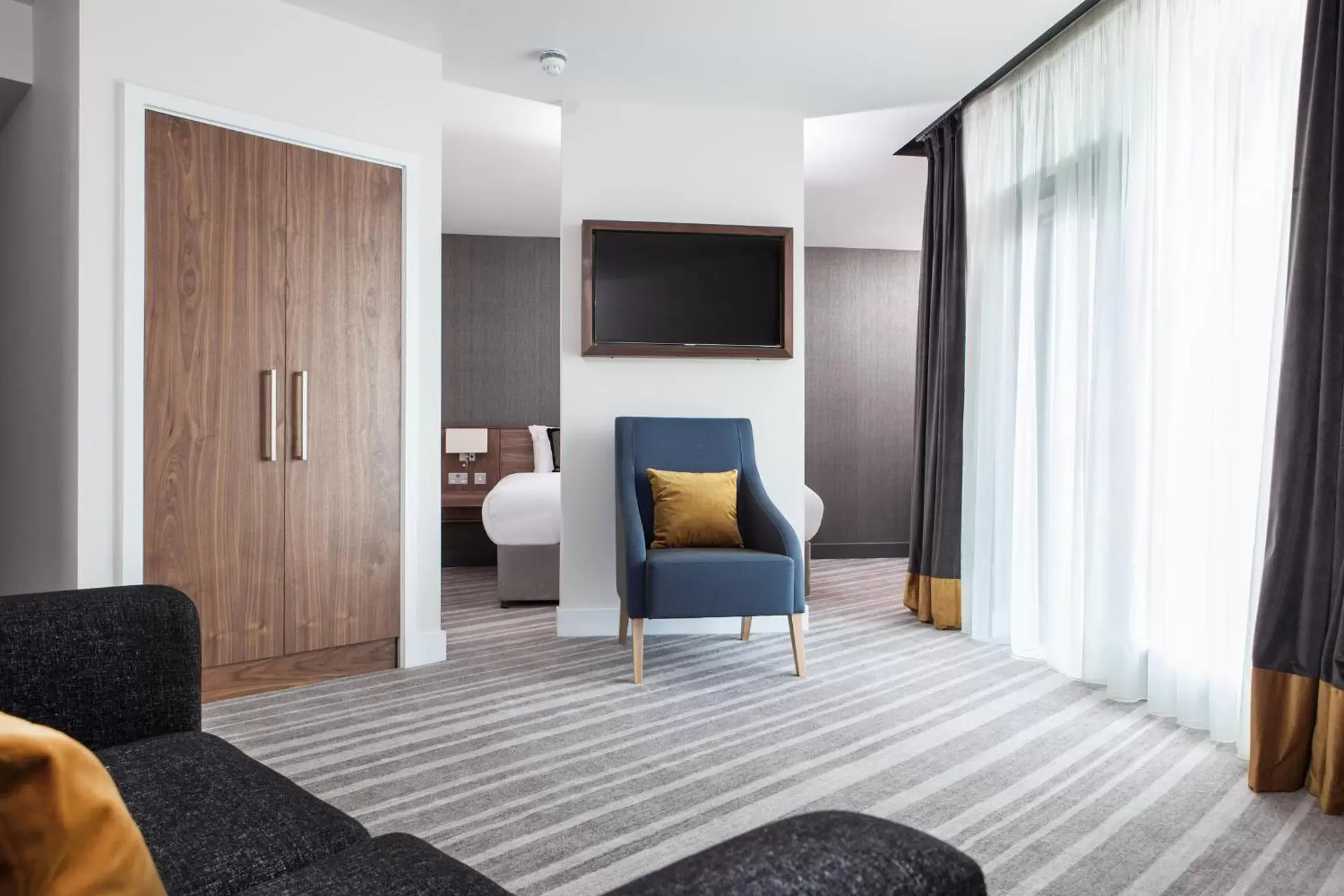 Bedroom, Seating Area in Crowne Plaza Newcastle - Stephenson Quarter, an IHG Hotel