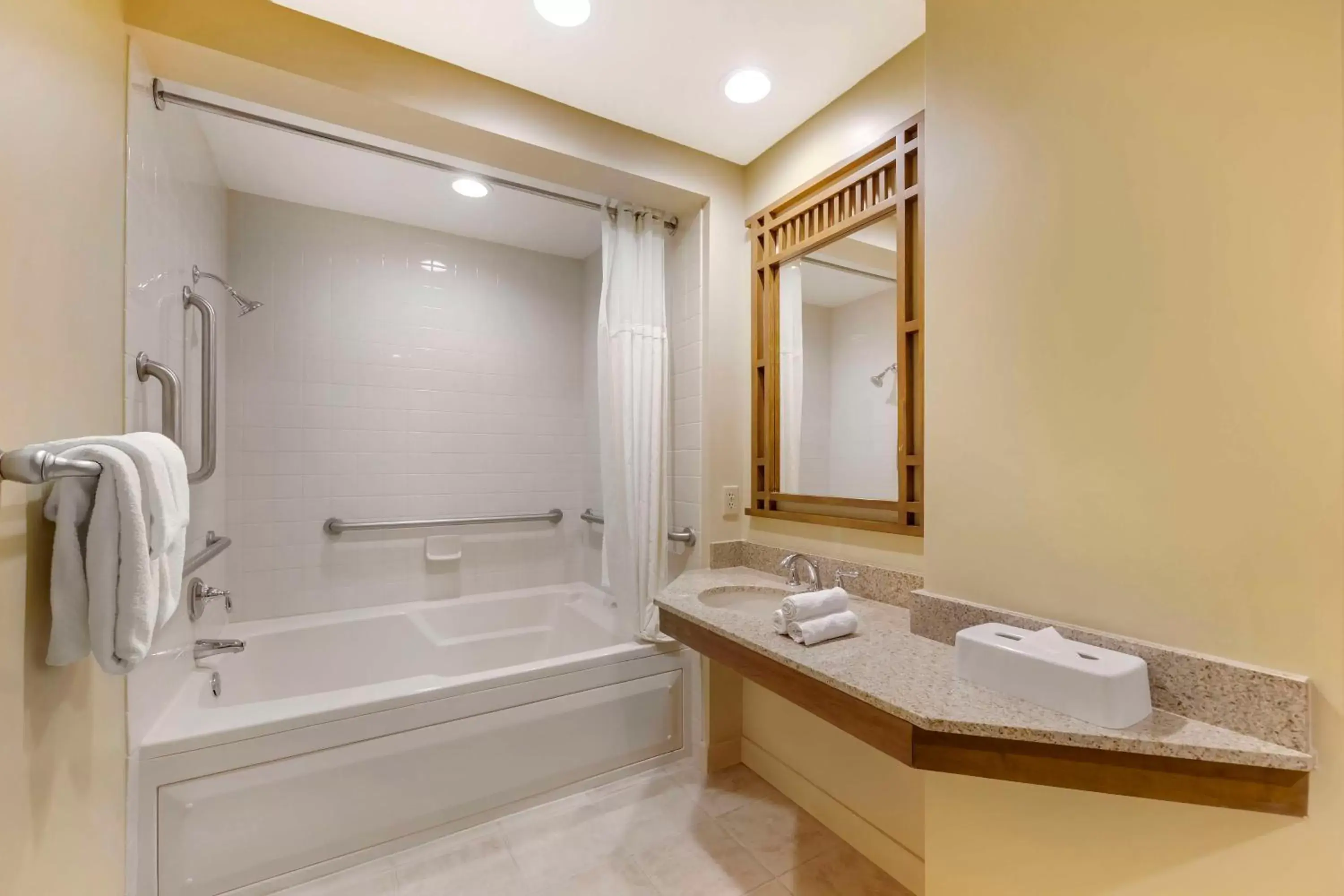 Bathroom in Hilton Vacation Club Cancun Resort Las Vegas