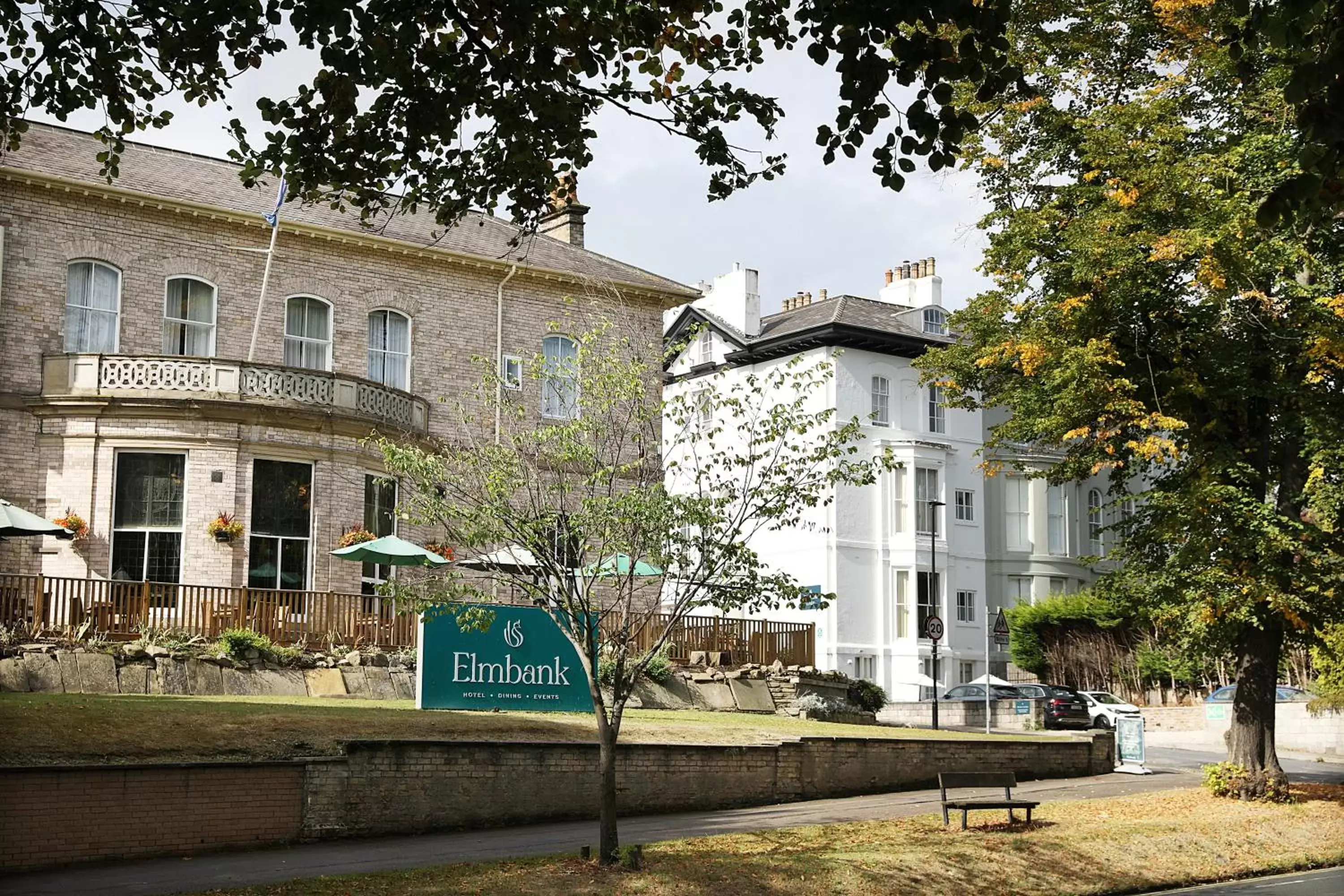 Property Building in Elmbank Hotel - Part of The Cairn Collection